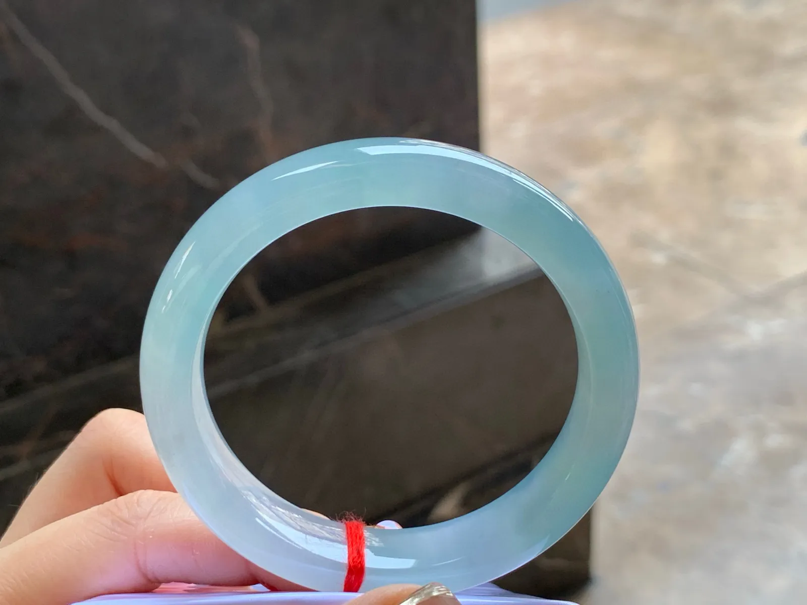 冰种手镯
底色漂亮 55.2/12/8.8mm