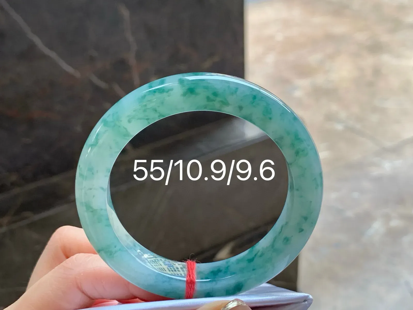 飘花手镯
干净清爽 55/10.9/9.6mm