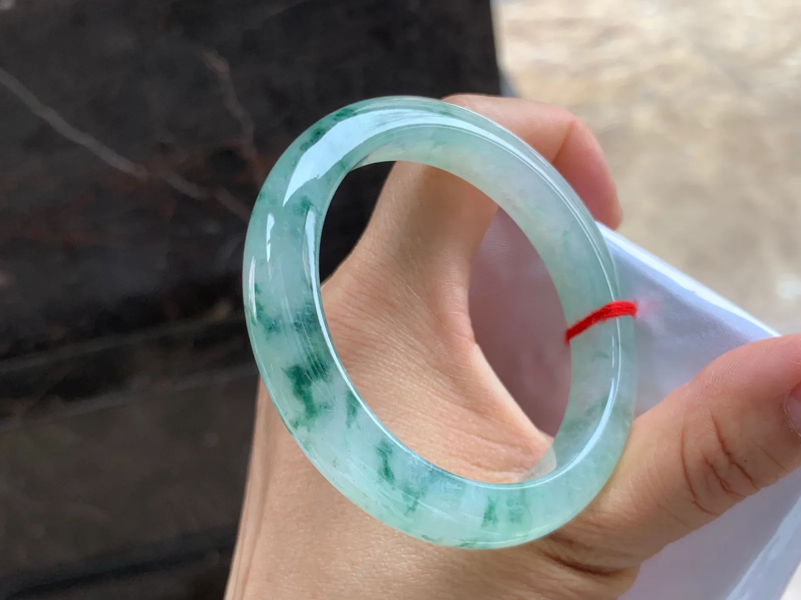 52.5-11-8mm
冰种飘花手镯 水润冰透 花色灵动