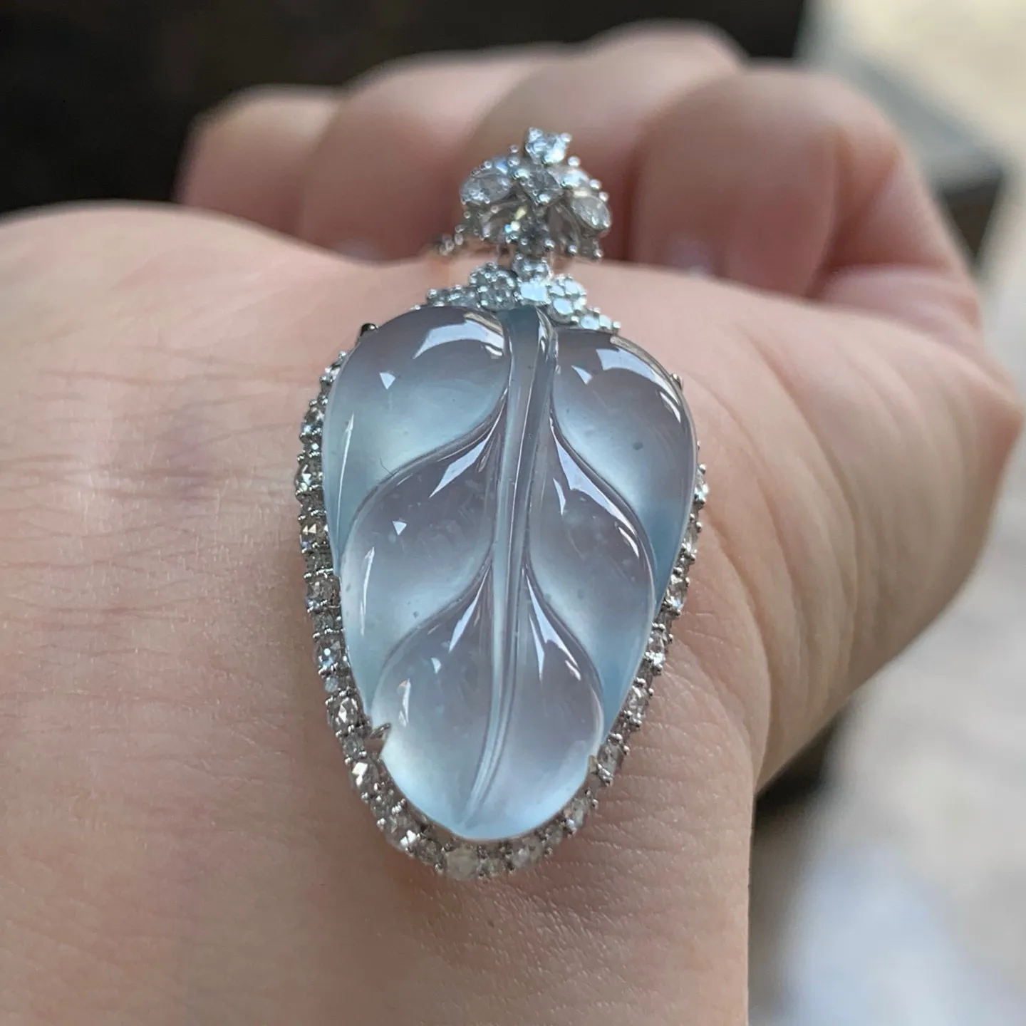 高冰雪花棉玉叶
真金镶嵌 精致