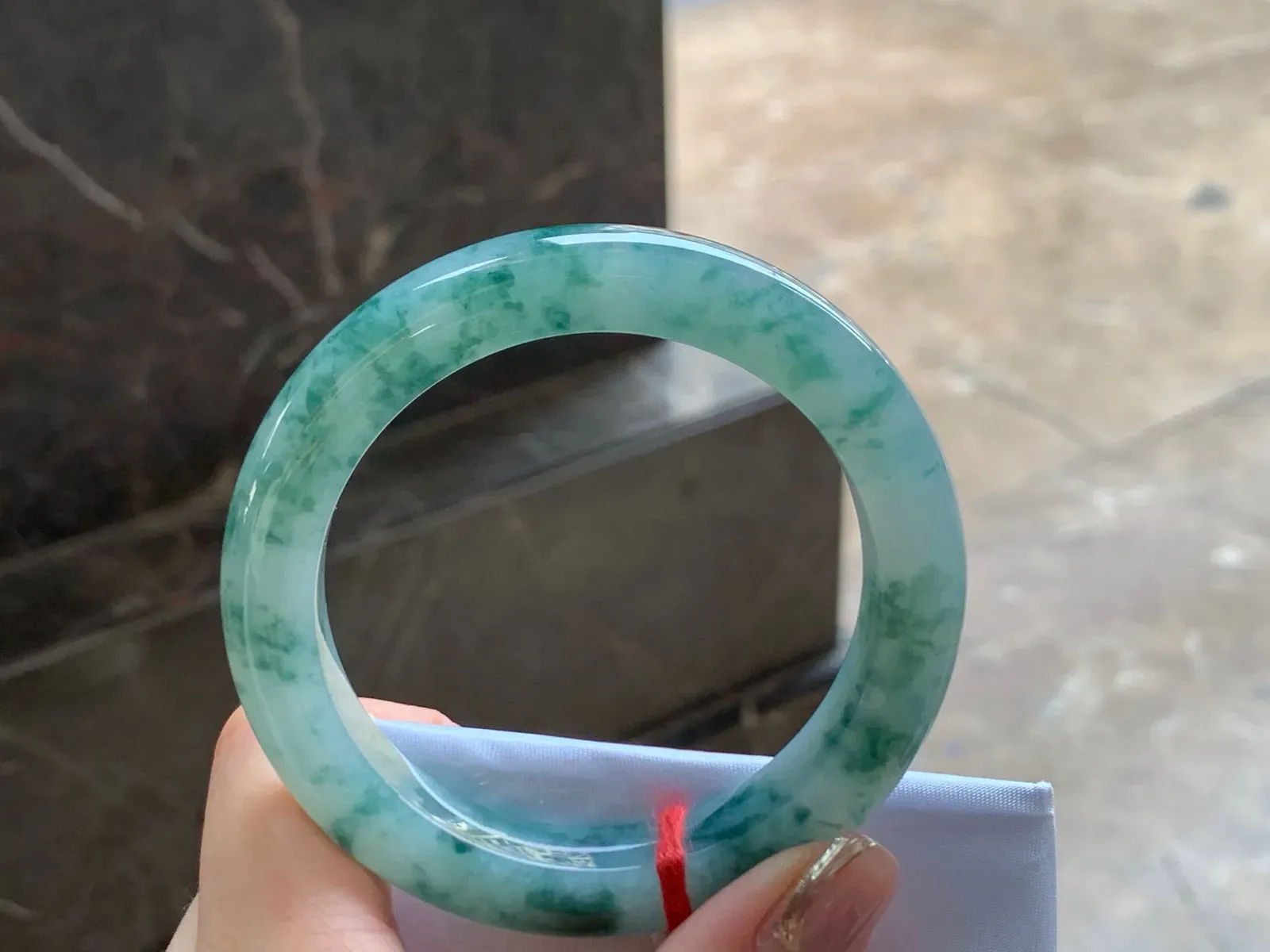 飘花手镯
干净清爽 55/10.9/9.6mm