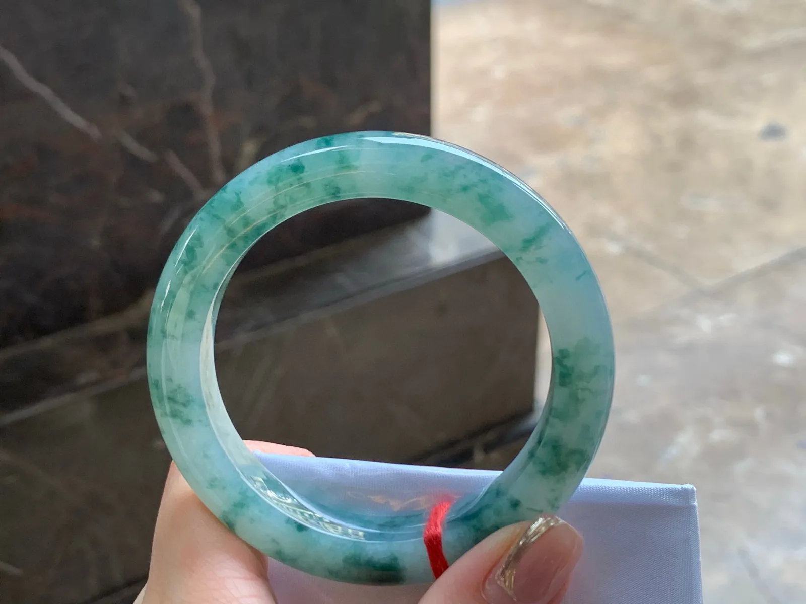 飘花手镯
干净清爽 55/10.9/9.6mm