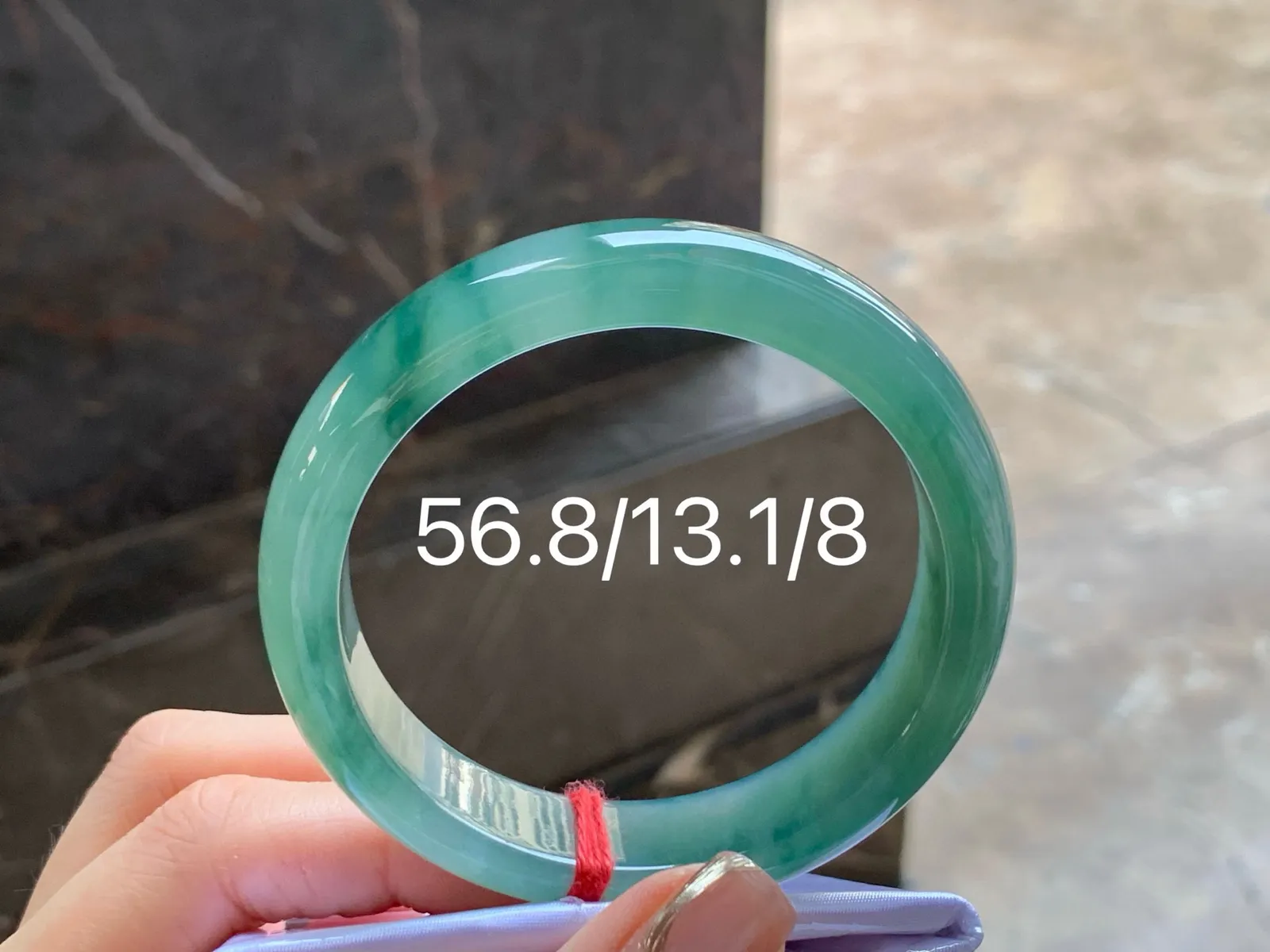 糯冰飘花手镯
底色漂亮 56.8/13.1/8mm