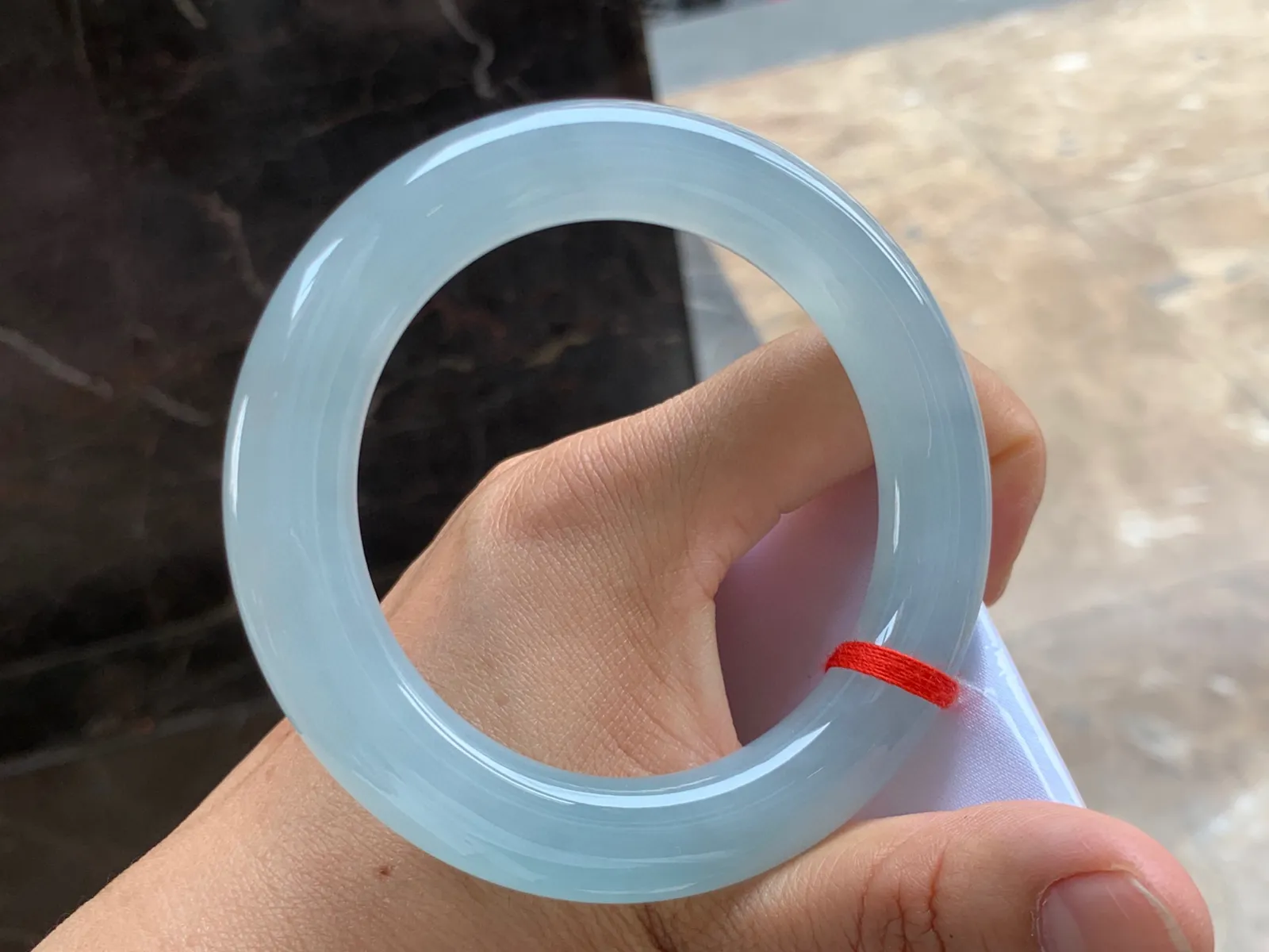 58.5-11.5mm
冰种晴水圆条手镯 水润冰透 葡萄肉质地