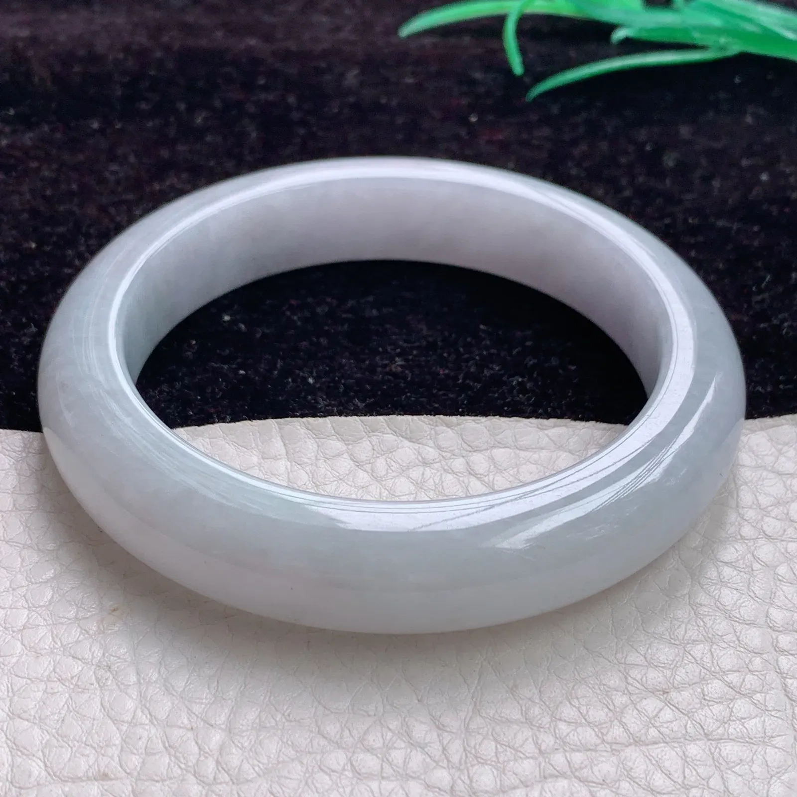 ss自然光大圈口60*13*9.8平安镯 天然缅甸翡翠飘乌鸡花宽边玉镯 玉手镯
