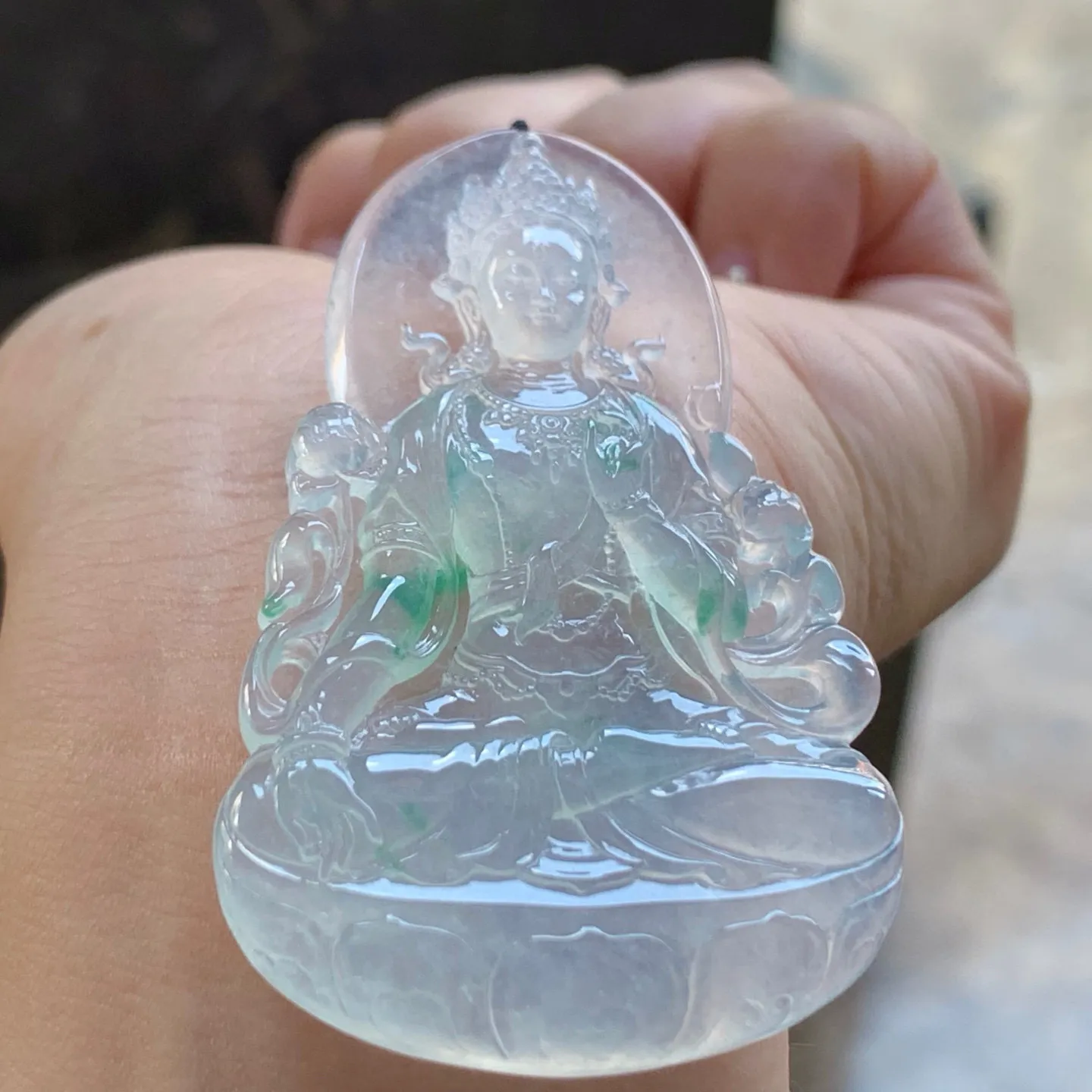 冰种色花度母
清爽