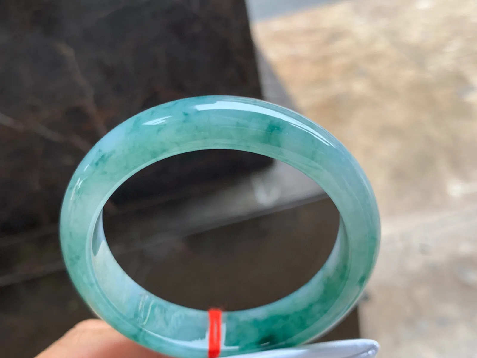 53.5-13-8mm
飘花手镯 底子细腻 花色独特 性价比推荐