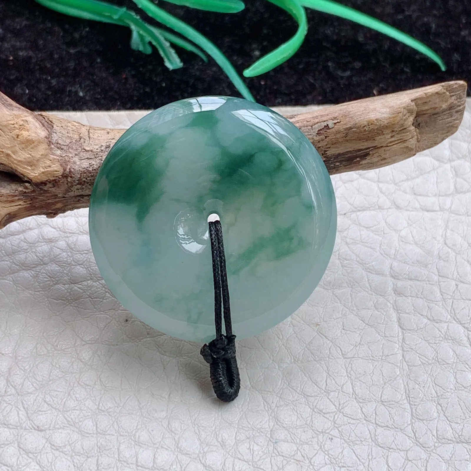 zz自然光32.8*6.2缅甸A货翡翠飘花平安扣吊坠 怀古玉扣