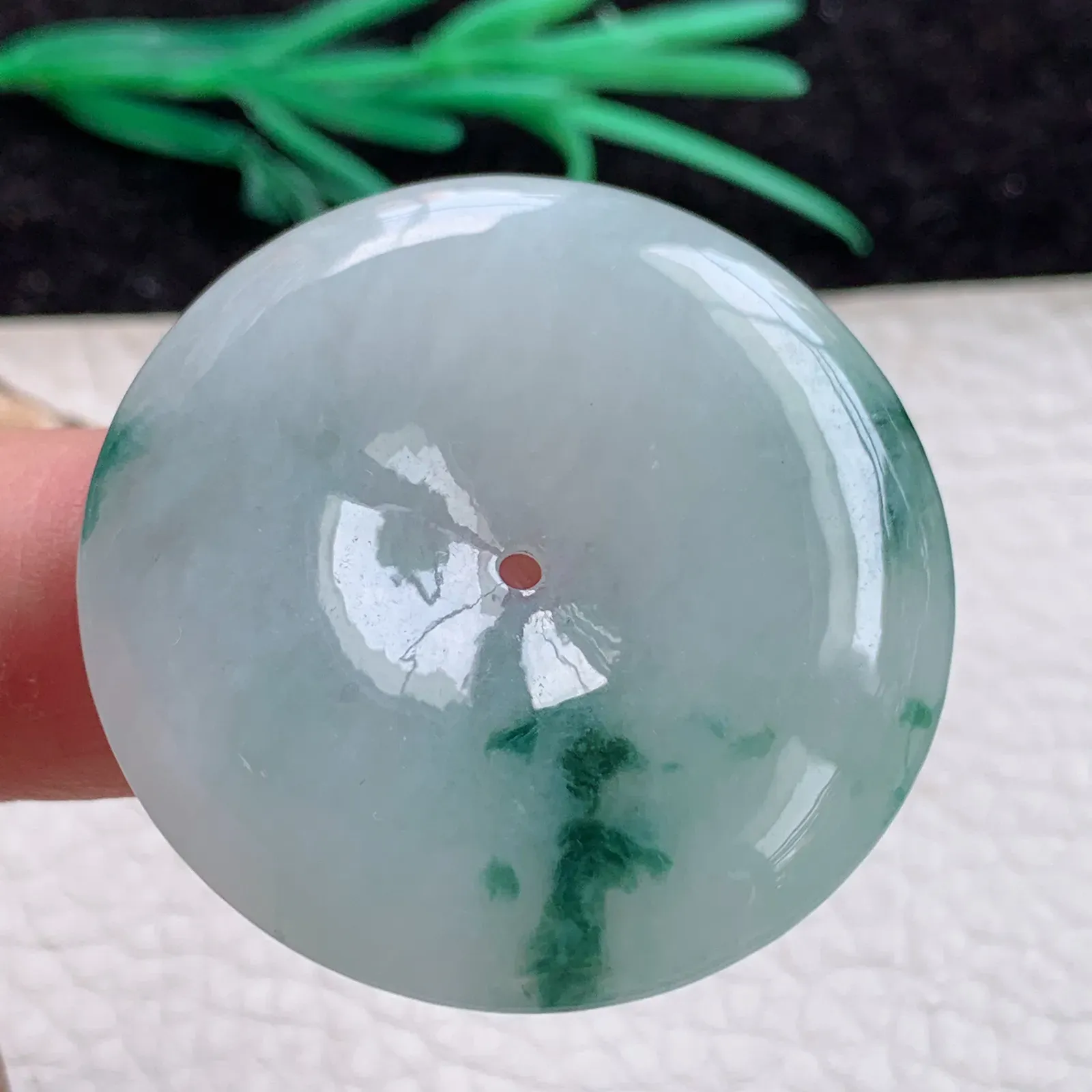 zz自然光42.5*5.9缅甸A货翡翠飘花大平安扣吊坠 怀古玉扣颈坠