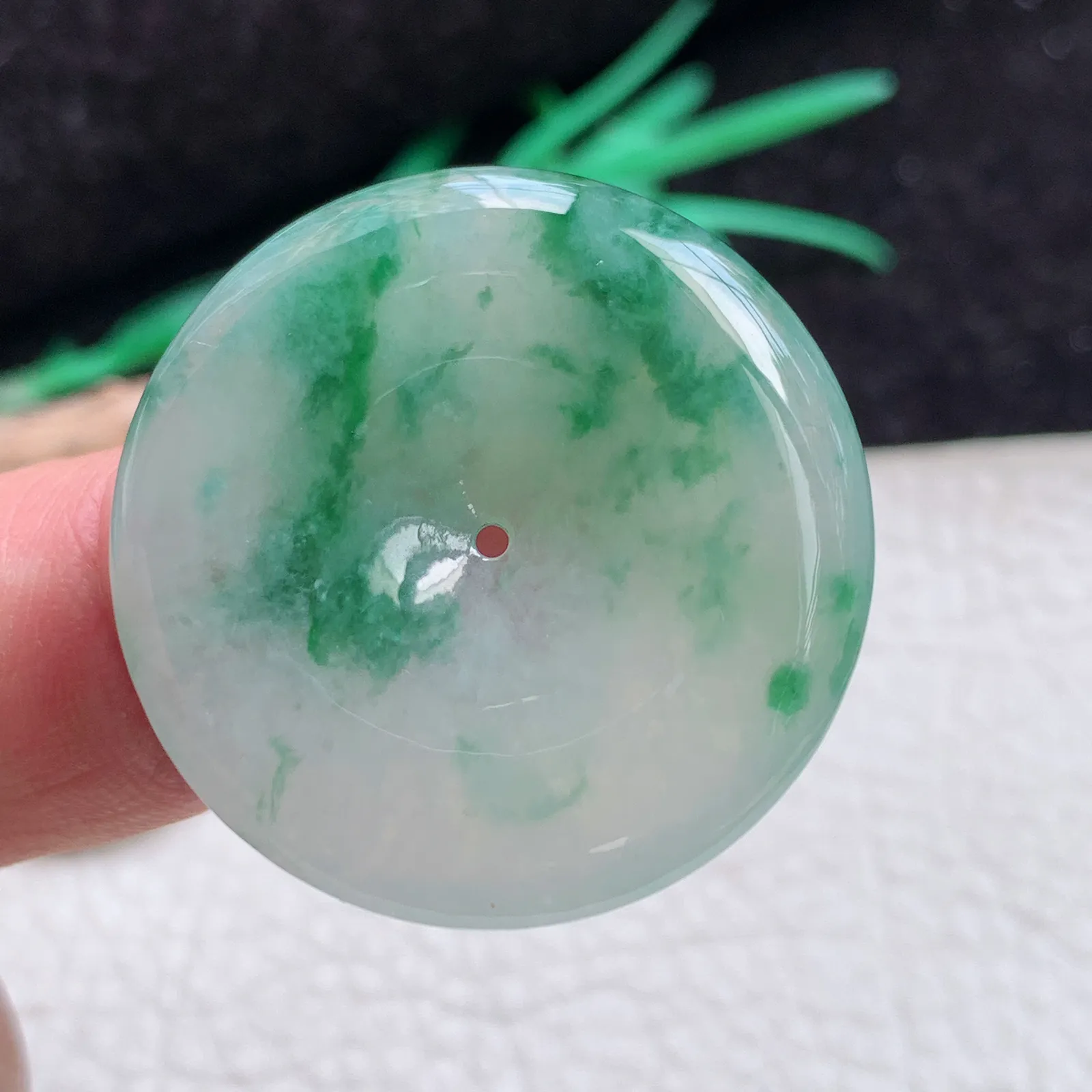 zz自然光33.8*5.7缅甸A货翡翠冰透飘花大平安扣吊坠 怀古玉扣