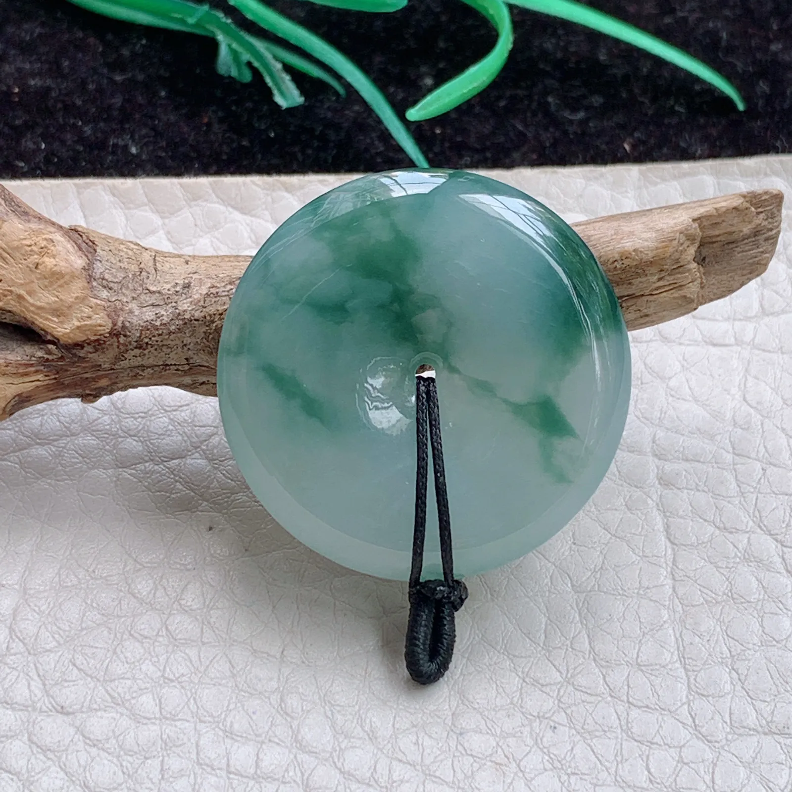 zz自然光32.8*6.2缅甸A货翡翠飘花平安扣吊坠 怀古玉扣