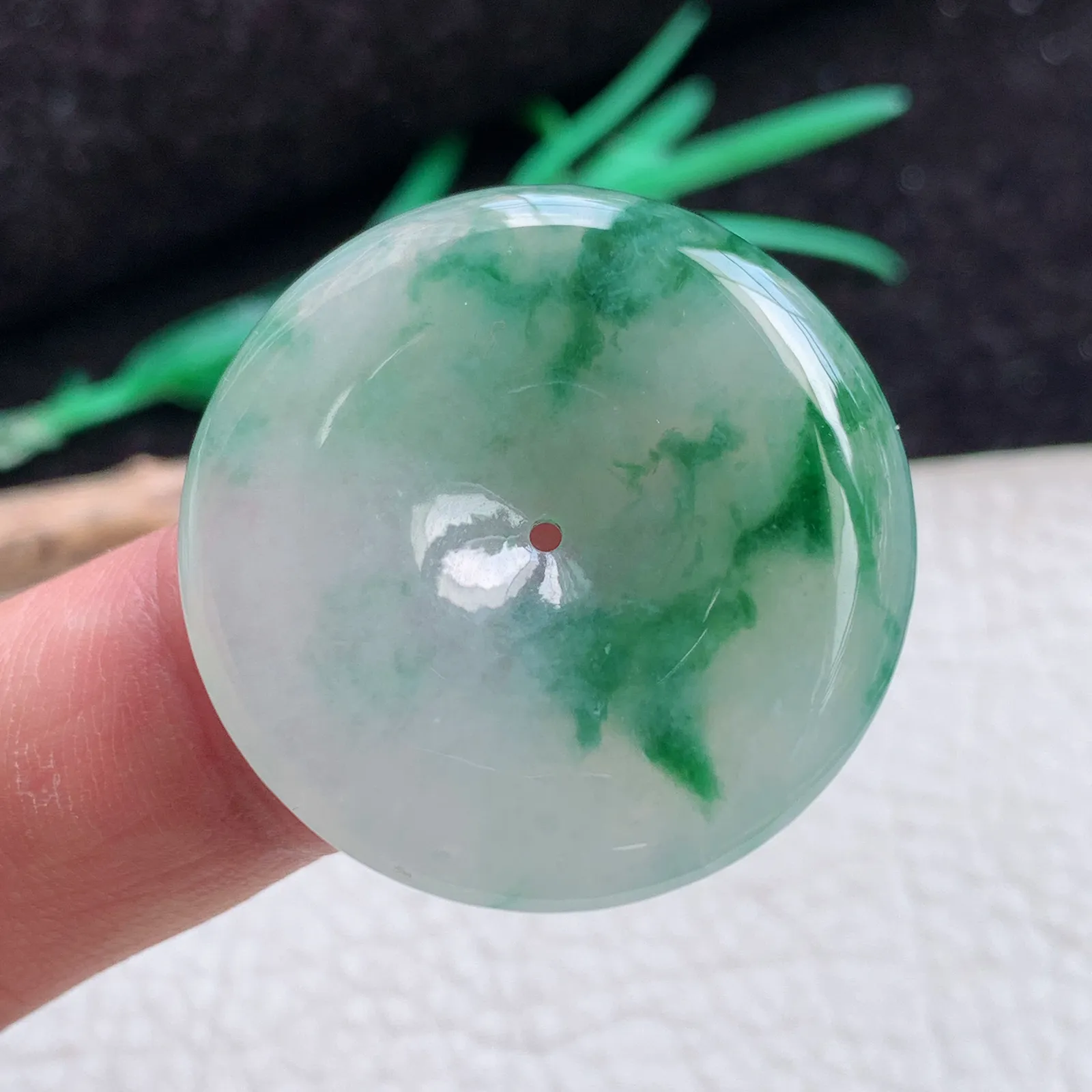 zz自然光33.8*5.7缅甸A货翡翠冰透飘花大平安扣吊坠 怀古玉扣
