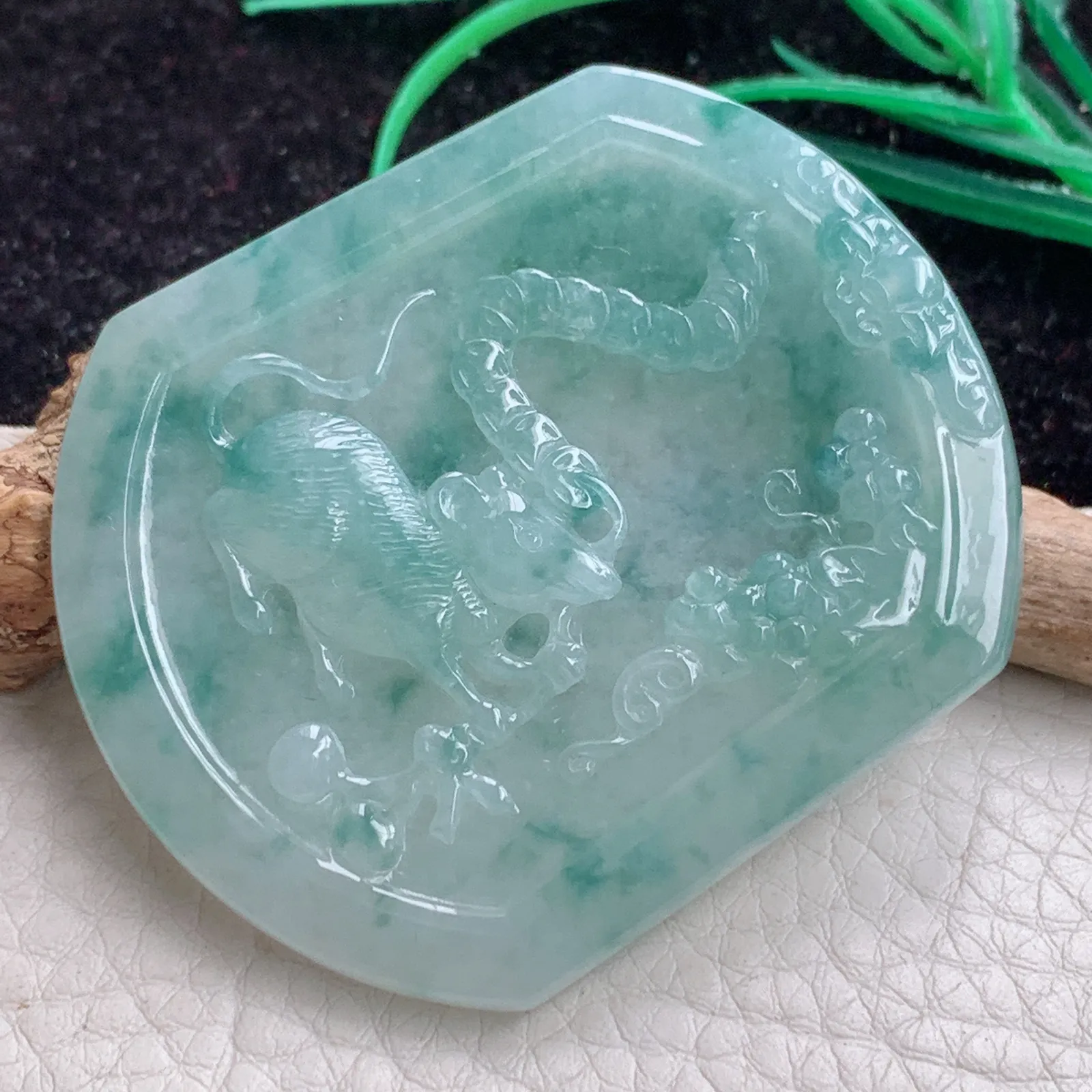 kh实拍53.6*45.5*5翡翠A货高雅冰飘花生肖鼠 招财鼠玉吊坠