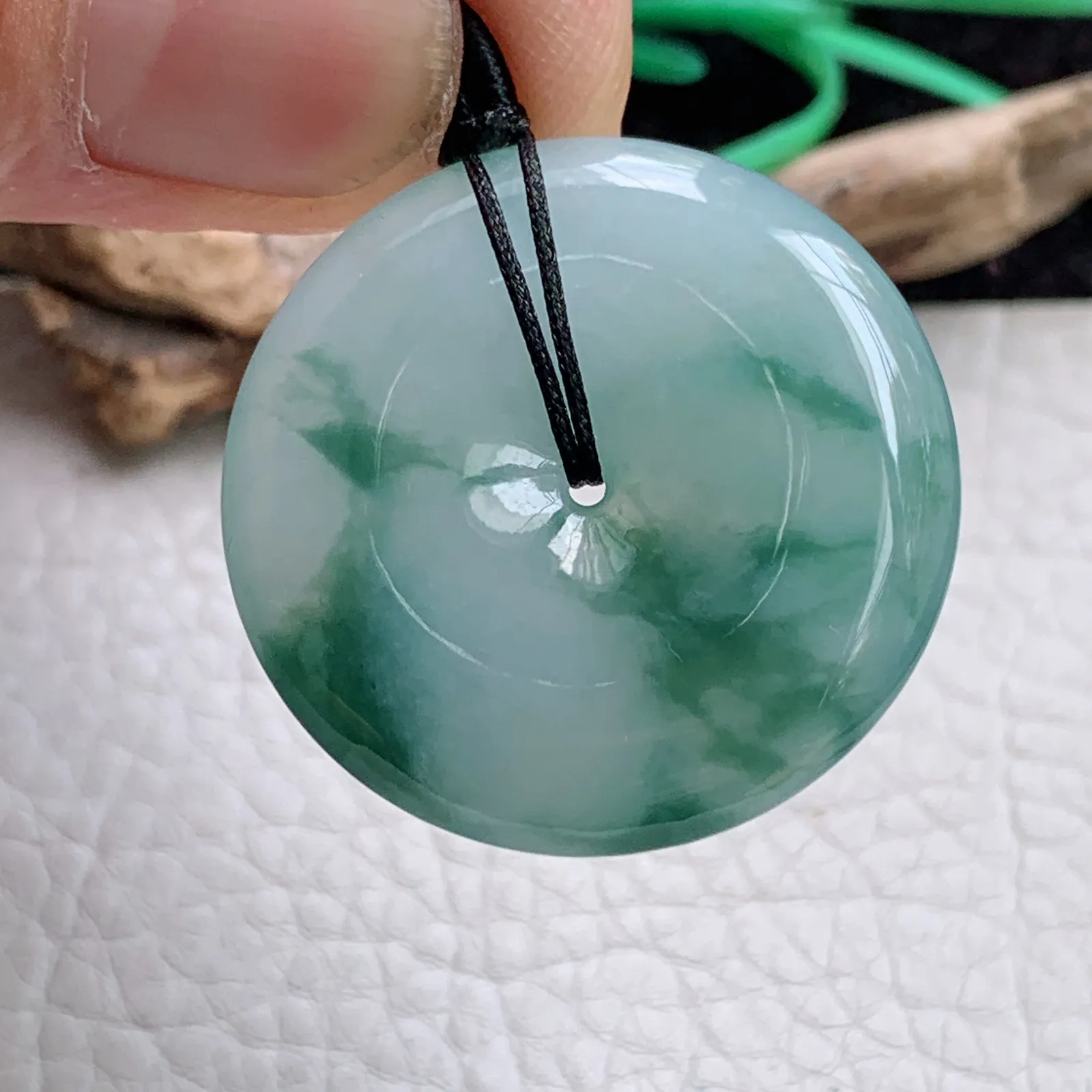zz自然光32.8*6.2缅甸A货翡翠飘花平安扣吊坠 怀古玉扣