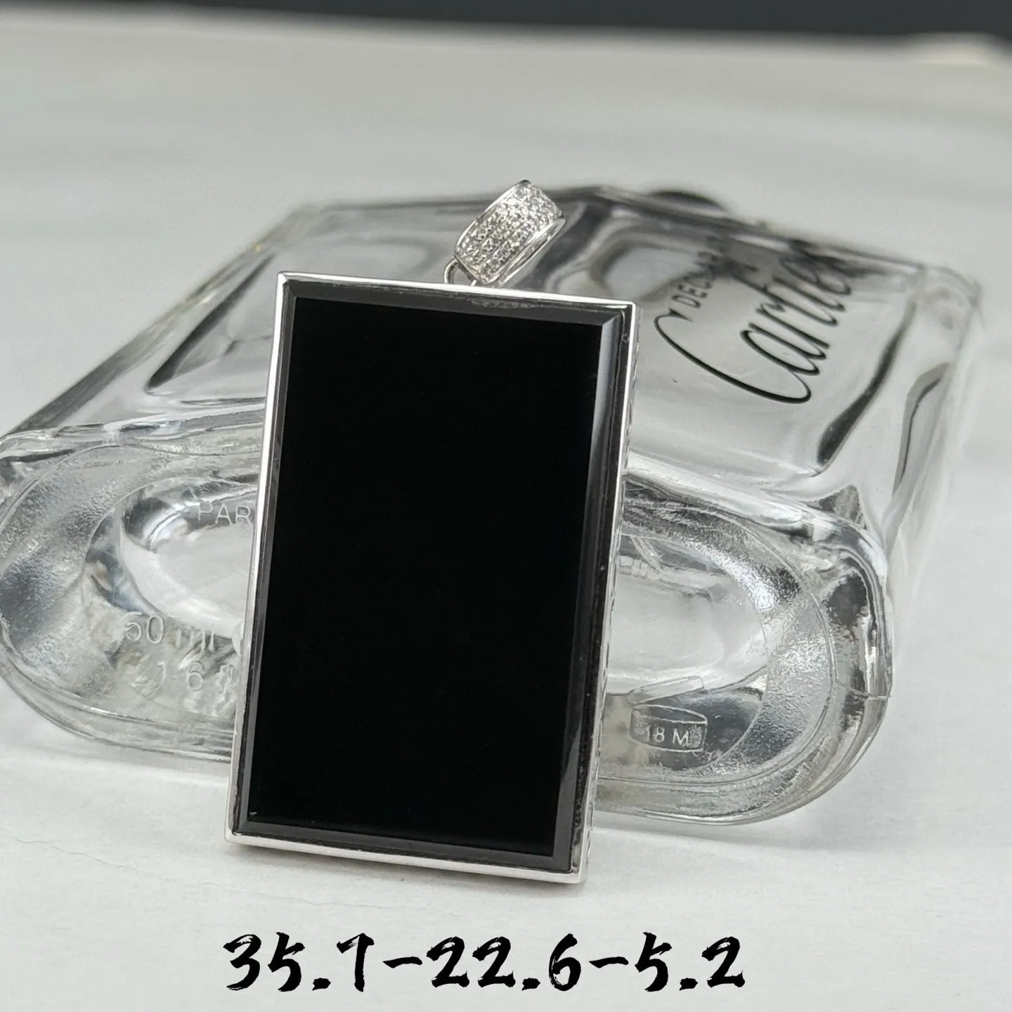 精品18k墨翠无事牌 种好色正 打灯通透 油性十足 尺寸35.7