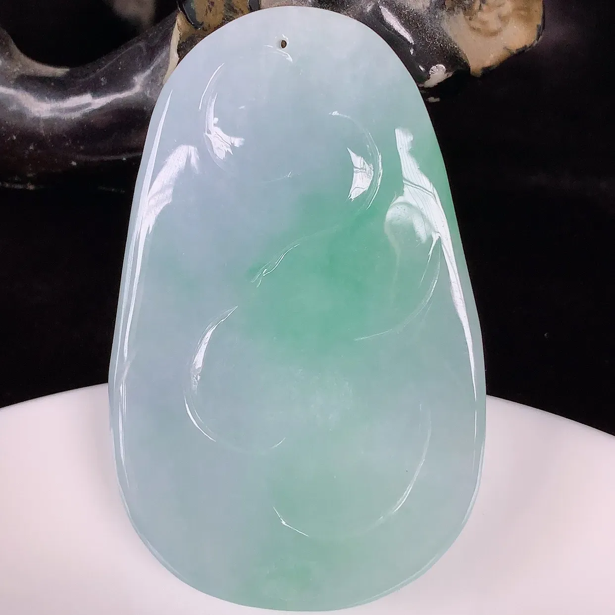 自然光实拍，冰润冰糯种飘绿翡翠冰胶逍遥布袋佛吊坠，代代有钱，水足丰盈，盈满欢喜，配戴送礼佳品！#46.3