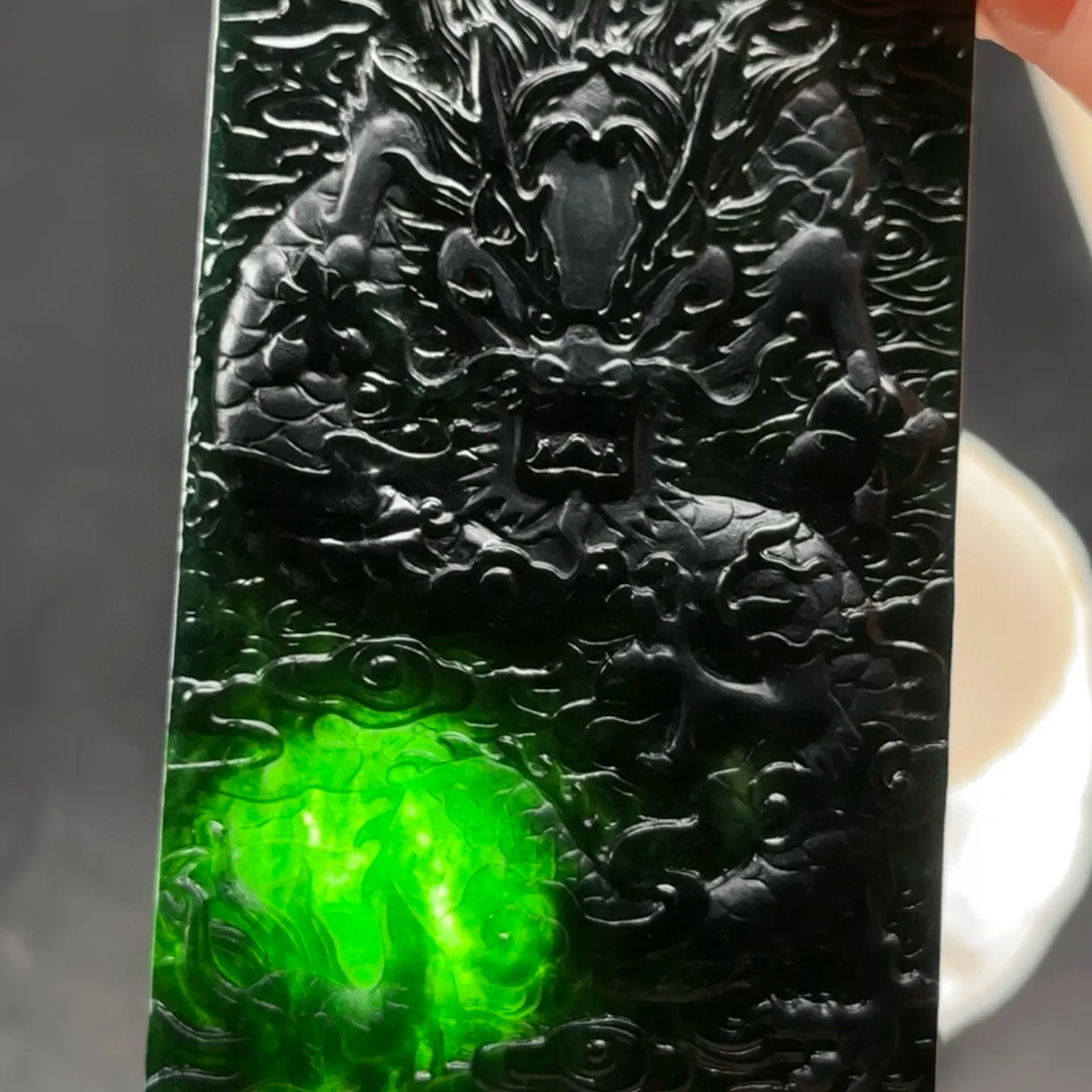精品墨翠龙牌 黑度极好 打灯通透 油性十足 尺寸64.3