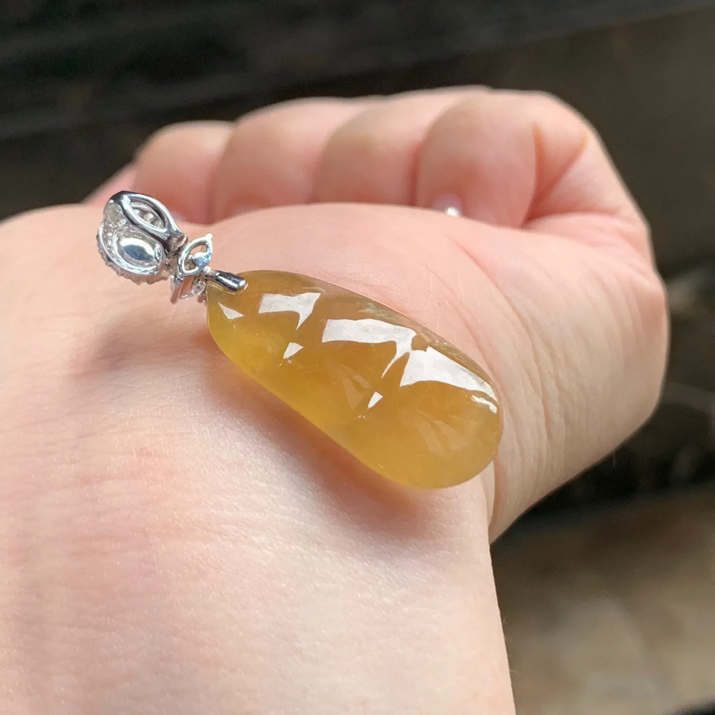 冰黄福豆
金扣 独特