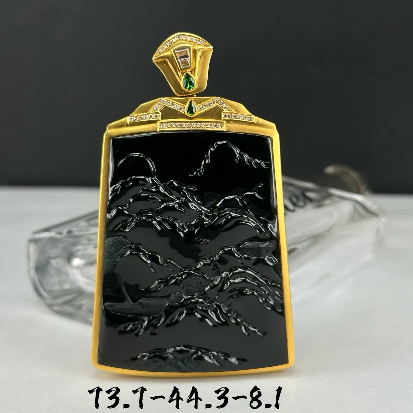 墨翠山水牌 种好色正 黑度极好 打灯通透 油性十足