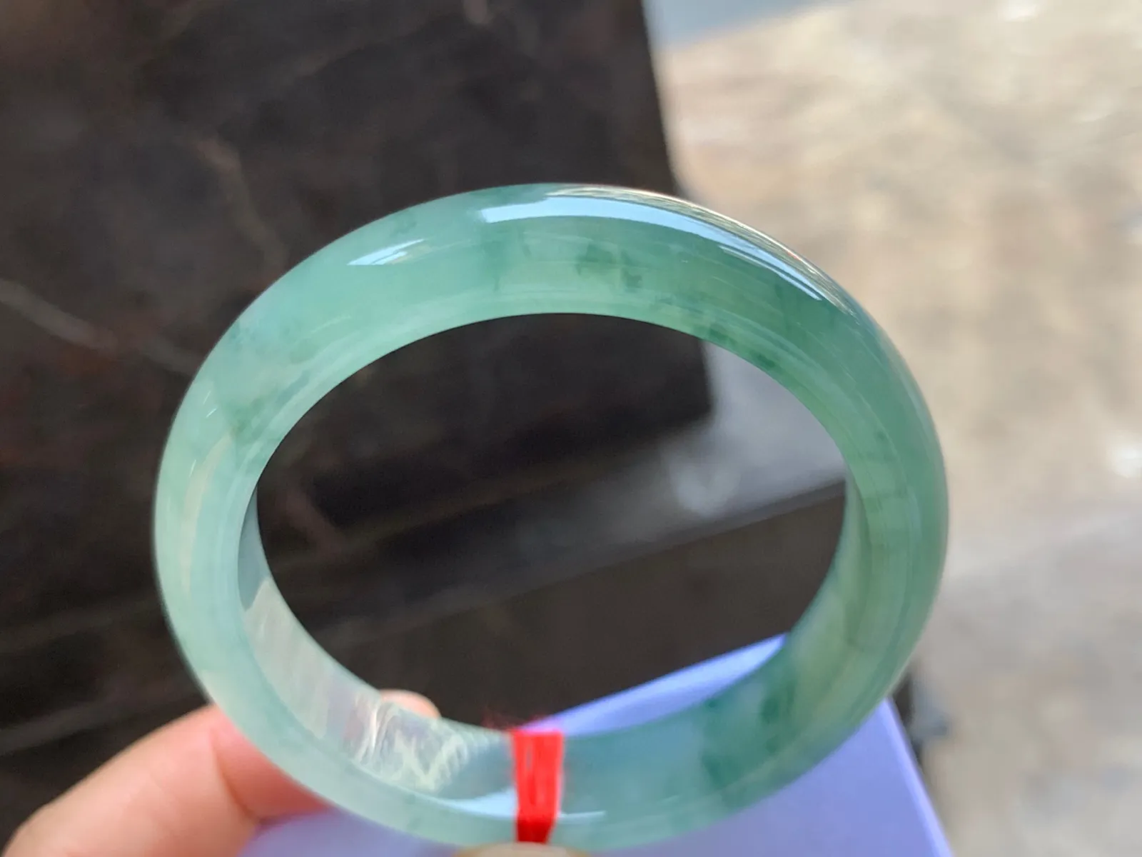 54-13-8mm
冰种飘花手镯 水润冰透