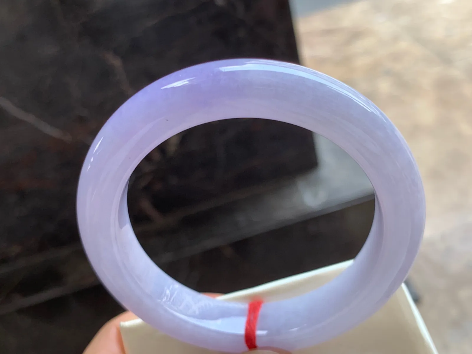 59-12-10mm
紫罗兰手镯 颜色艳丽 上手漂亮 大圈口