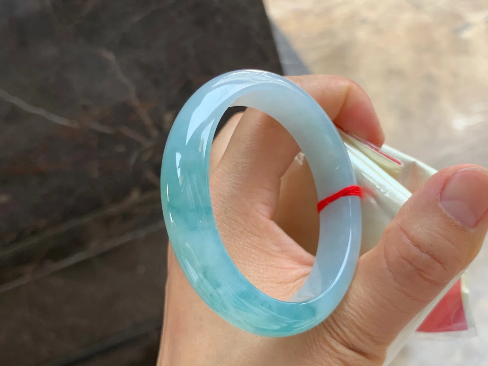 52.5-12-7mm
飘花贵妃手镯 种好细腻 正圈50可戴