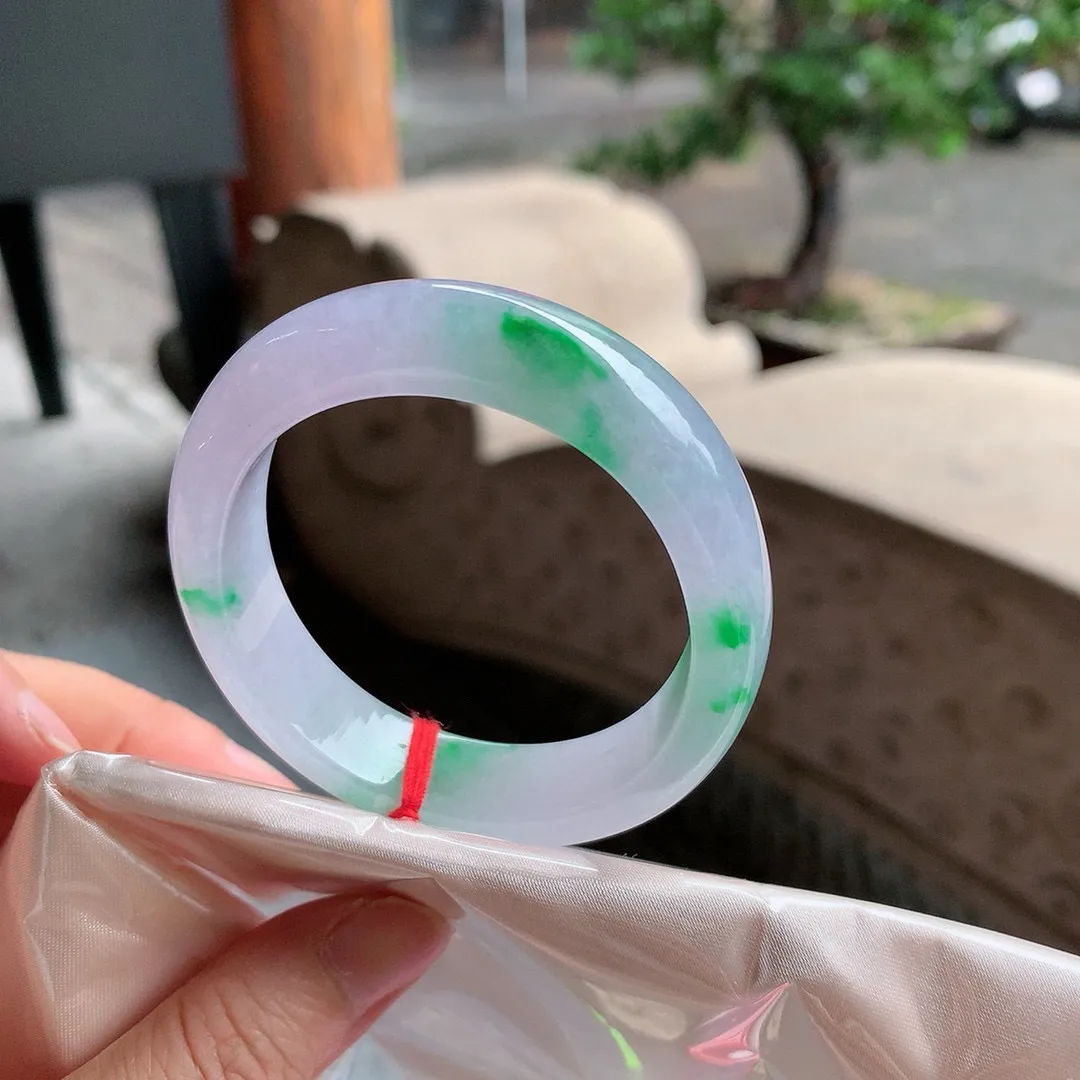 贵妃冰春彩 无瑕 尺寸:54.8/47.6/12.6/7.6 种色俱佳