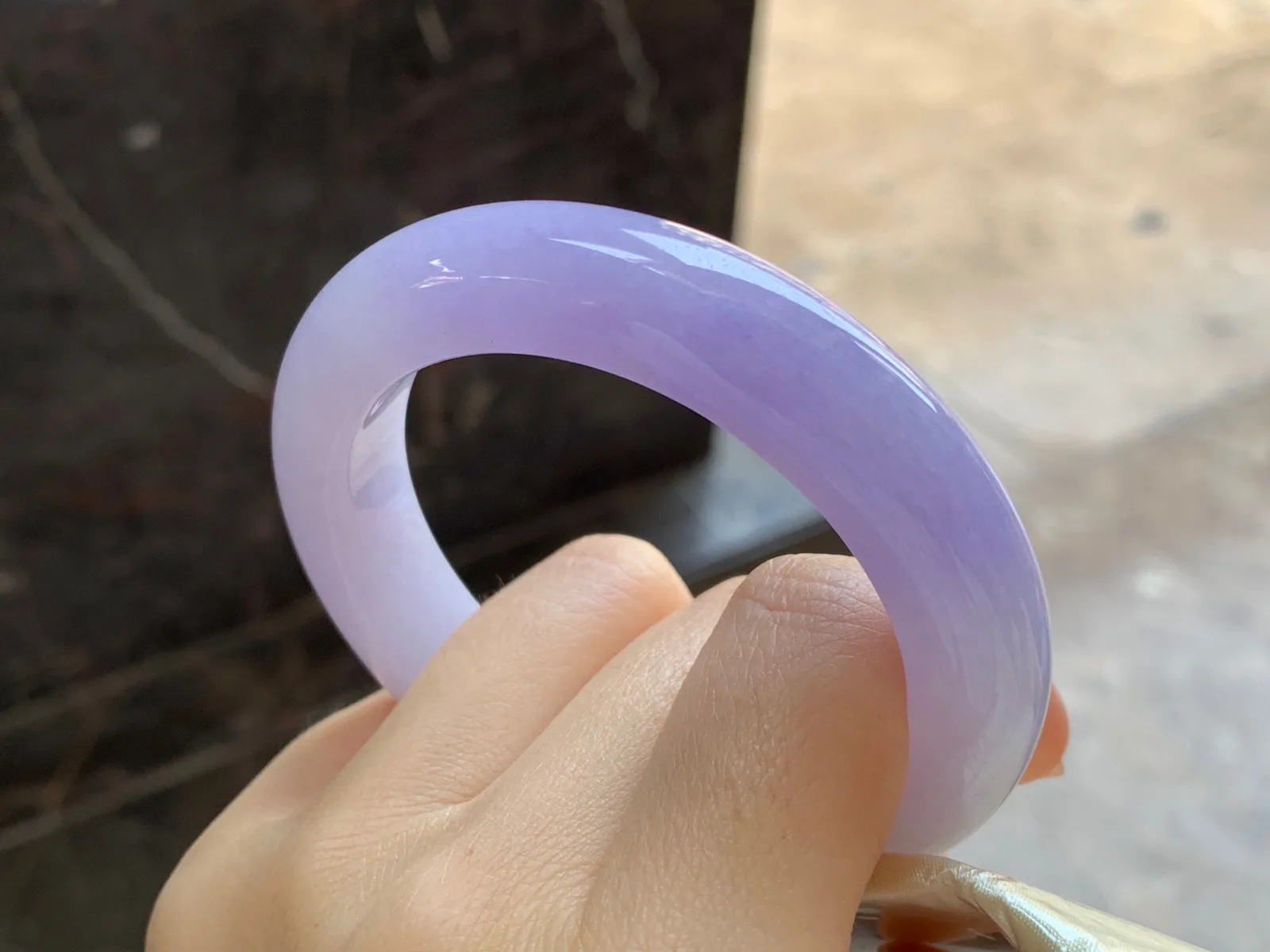 紫罗兰手镯
尺寸：54-12.3-10mm
底子细腻干净～颜色浓郁 上手好看