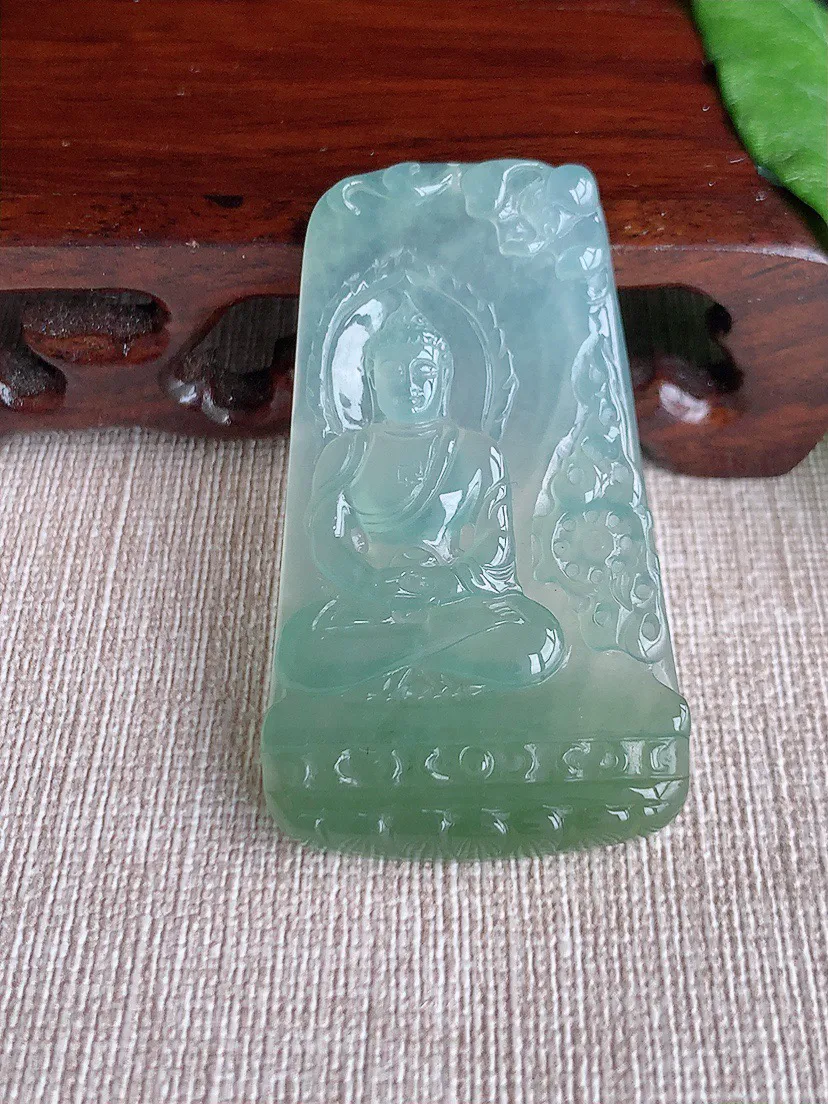 缅甸a货翡翠ddj老坑冰种晴水大日如来吊坠 整体51.5×30×5.2mm 17.48