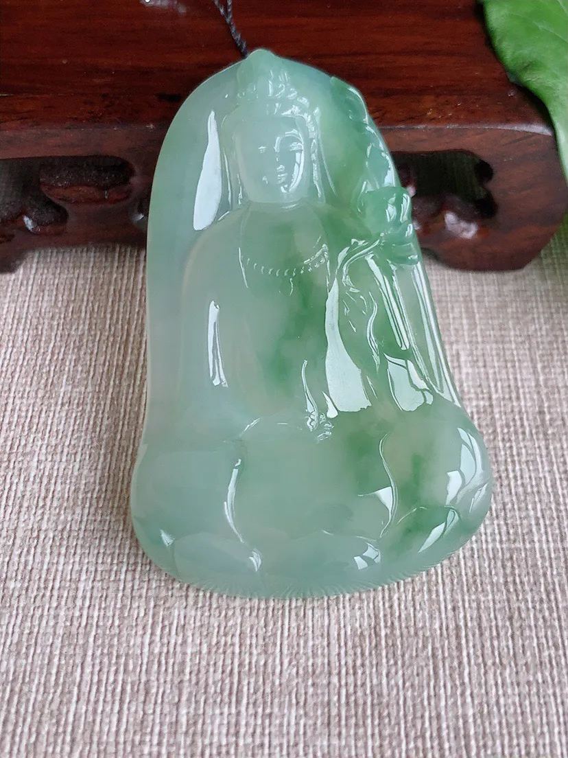 缅甸a货翡翠ddj老坑冰种飘花大势至菩萨吊坠 整体62.6×39.4×6mm 29.38