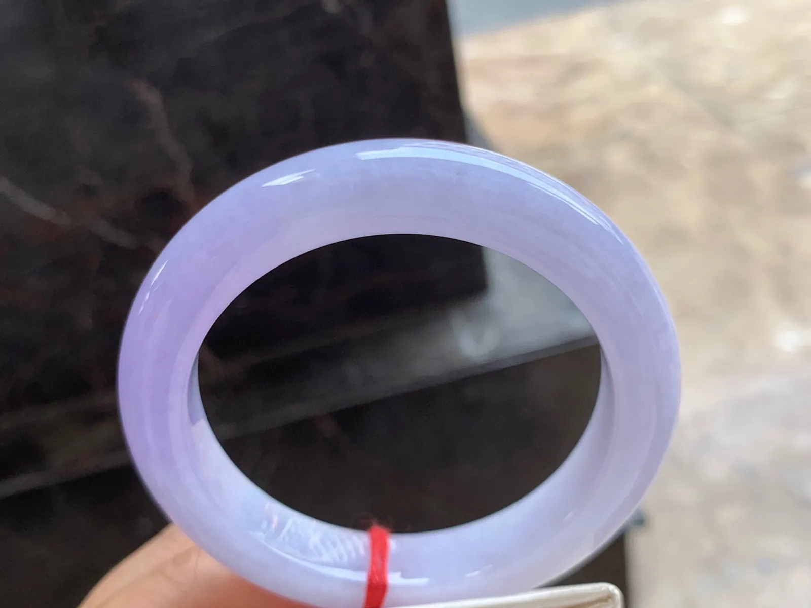 59-12-10mm
紫罗兰手镯 颜色艳丽 上手漂亮 大圈口