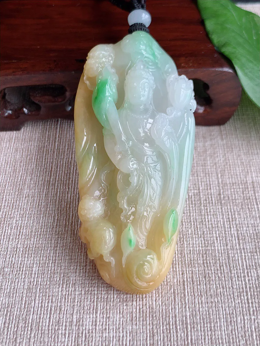 缅甸a货翡翠ddj老坑冰润黄加绿双彩文殊菩萨吊坠 整体73.8×33.2×18mm 65.20