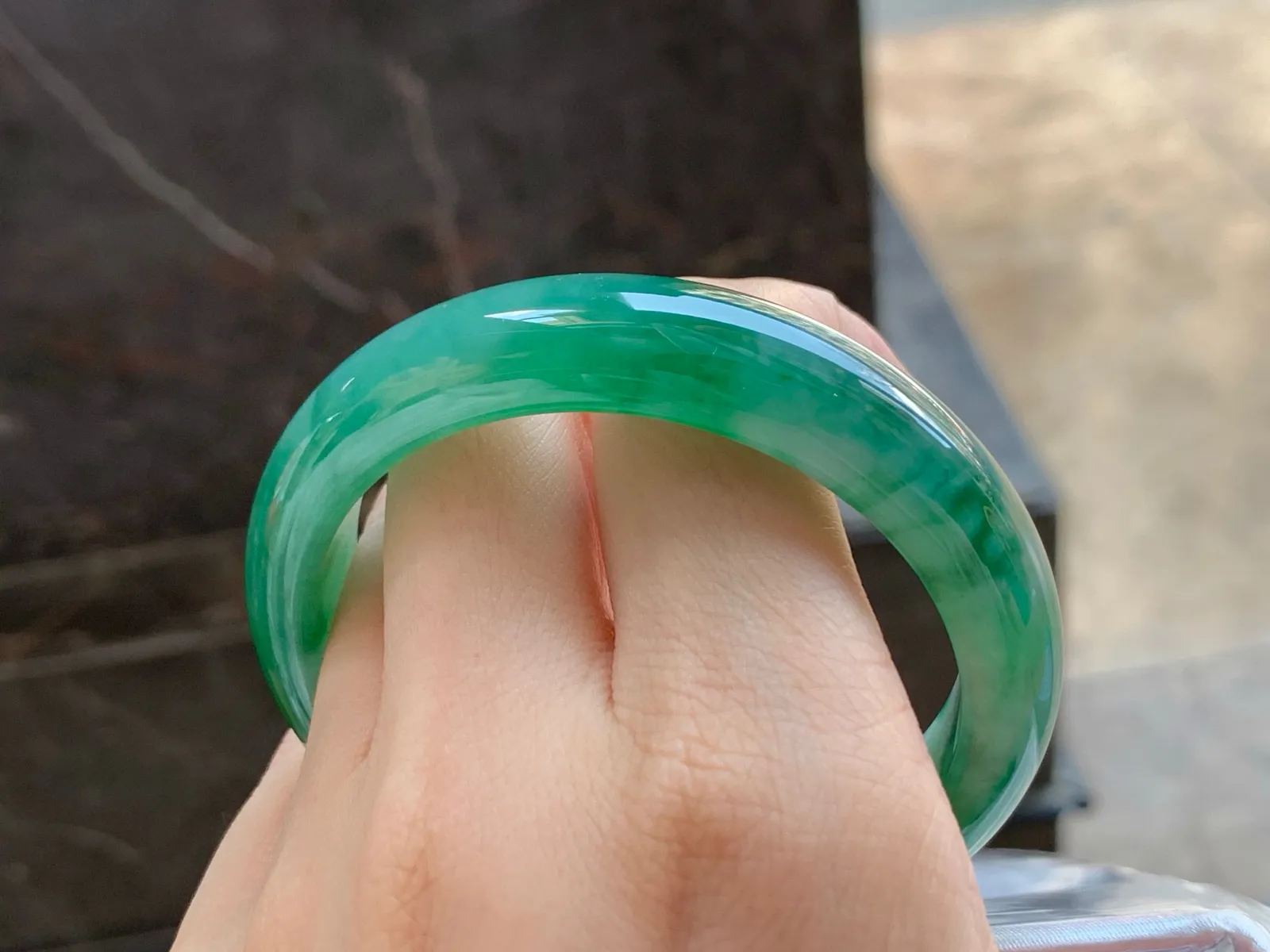 冰色花手镯
水润独特 55/13/7.7mm