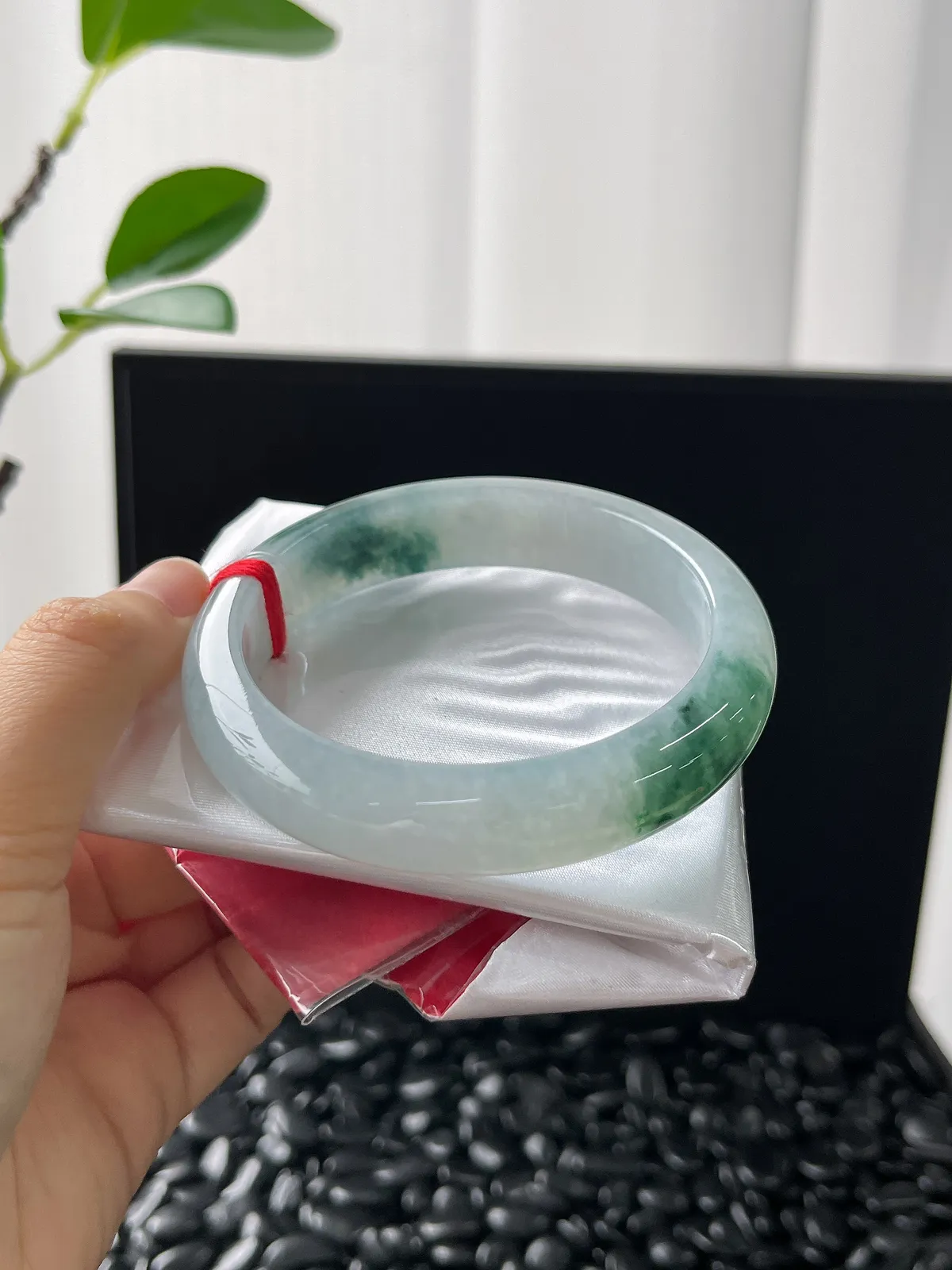 正圈59圈口，糯化飘蓝花手镯