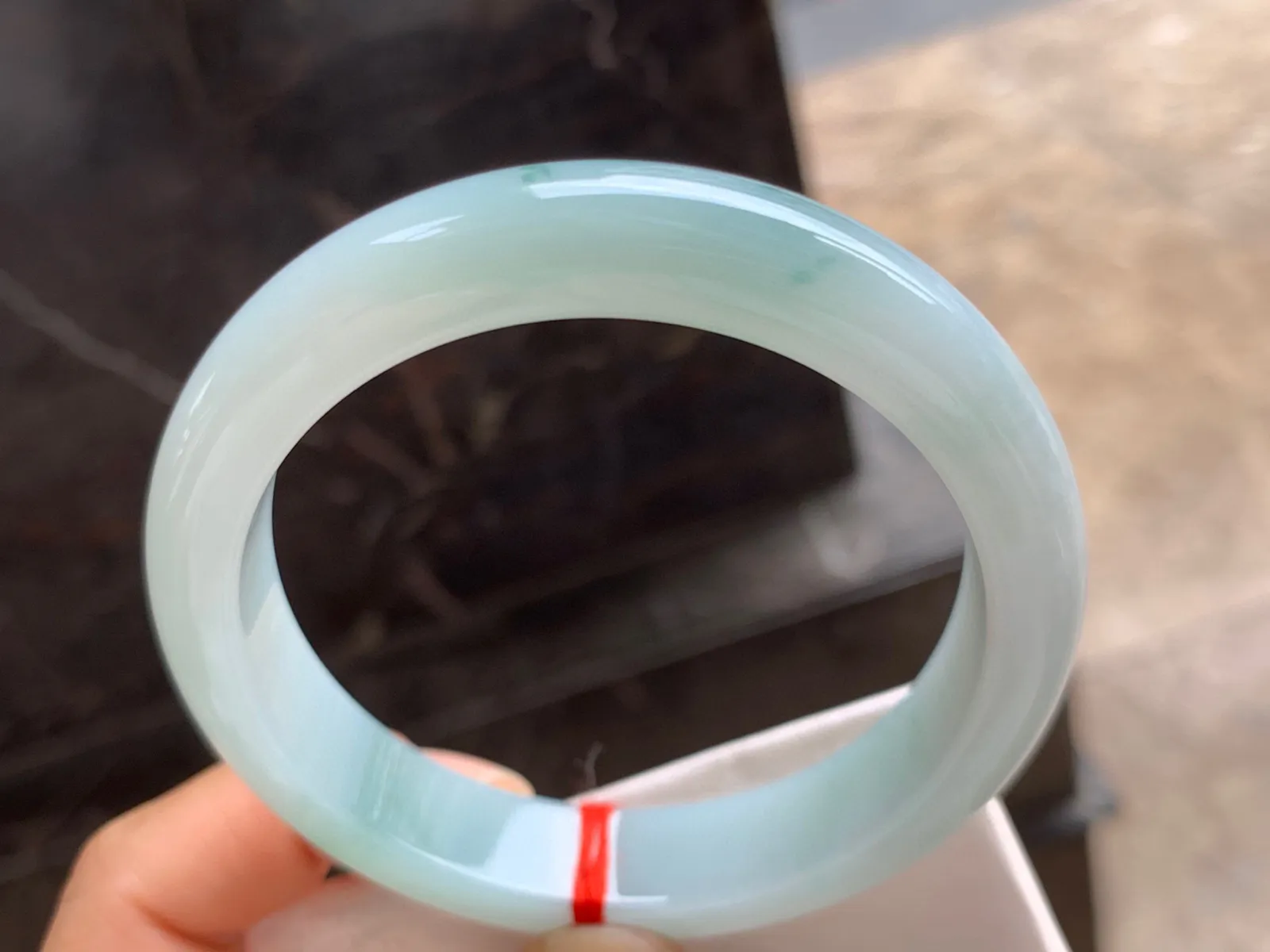 60-13-9mm
飘花手镯 底子细腻干净 花色清爽 大圈口