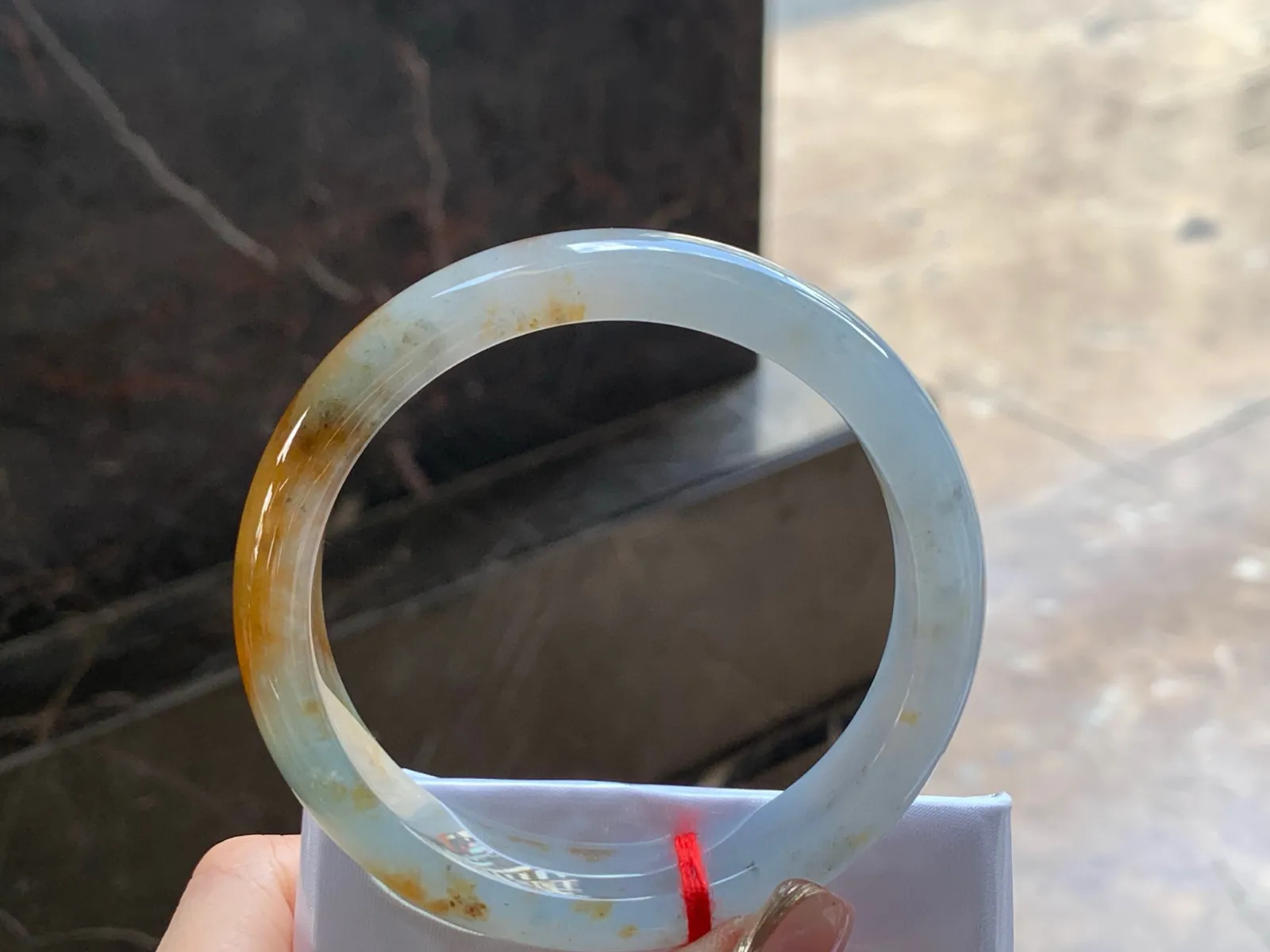 冰黄手镯
尺寸：59-12.6-8.6mm
肉质细腻～有特色