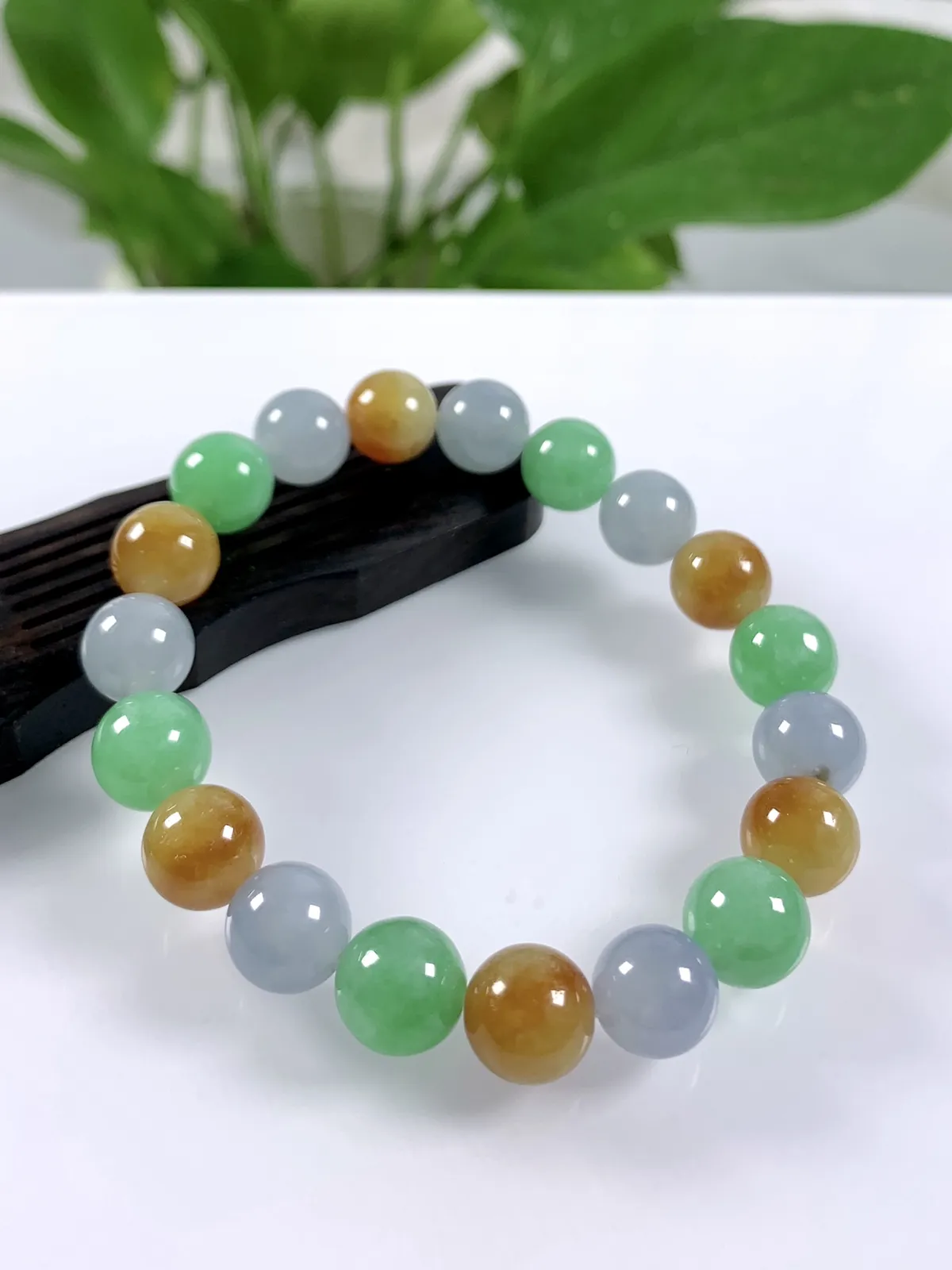 缅甸天然翡翠A货，卡10冰种起胶三彩多宝圆珠手串手链，尺寸：10mm/19颗，重量：32.63g，黄珠也是天然黄