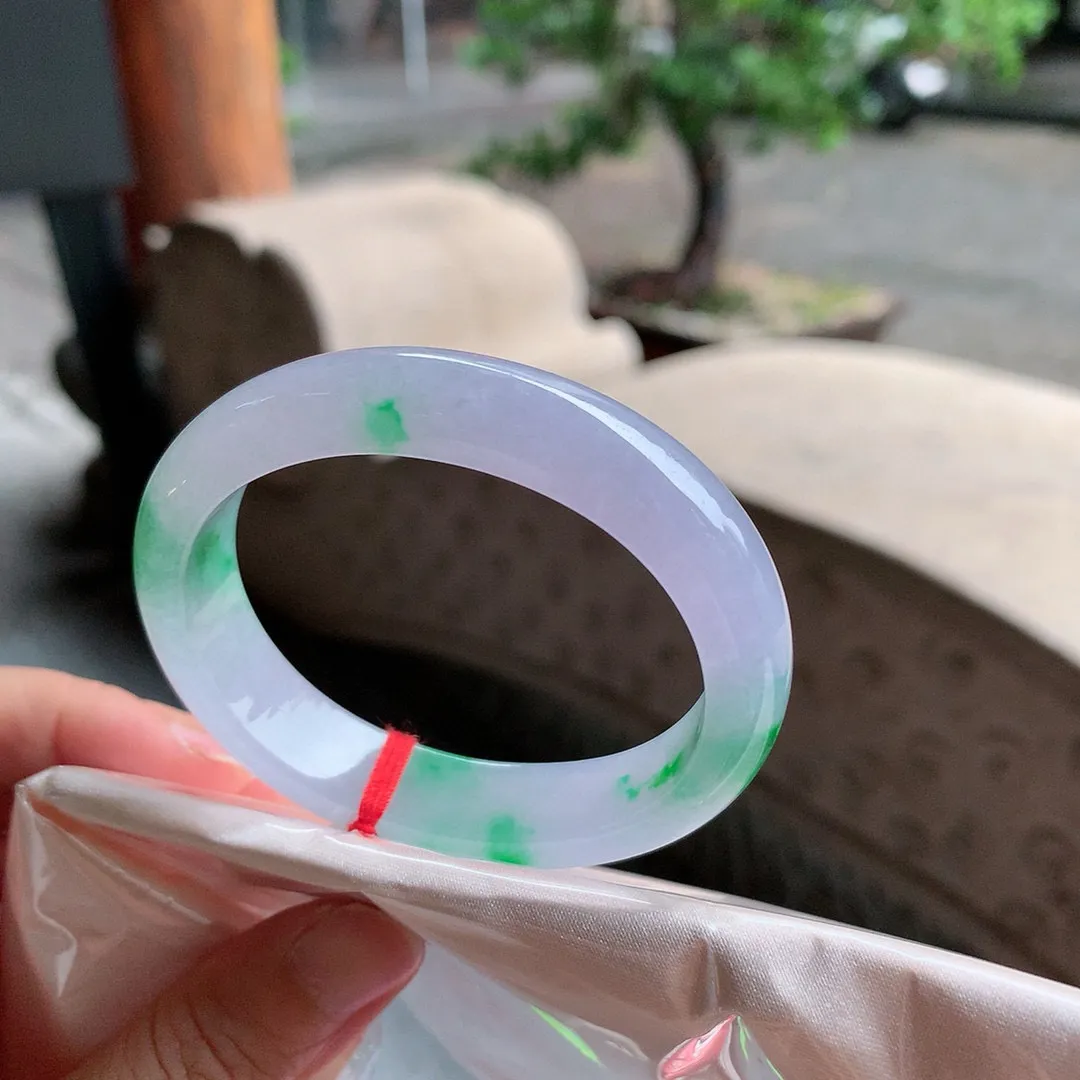 贵妃冰春彩 无瑕 尺寸:54.8/47.6/12.6/7.6 种色俱佳