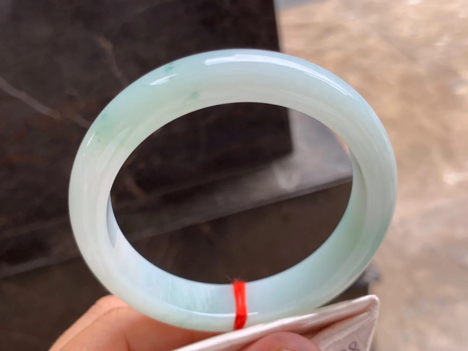60-13-9mm
飘花手镯 底子细腻干净 花色清爽 大圈口