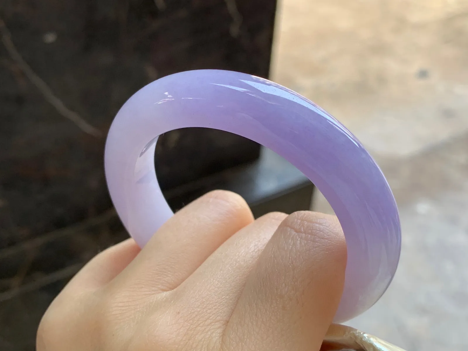 紫罗兰手镯
尺寸：54-12.3-10mm
底子细腻干净～颜色浓郁 上手好看