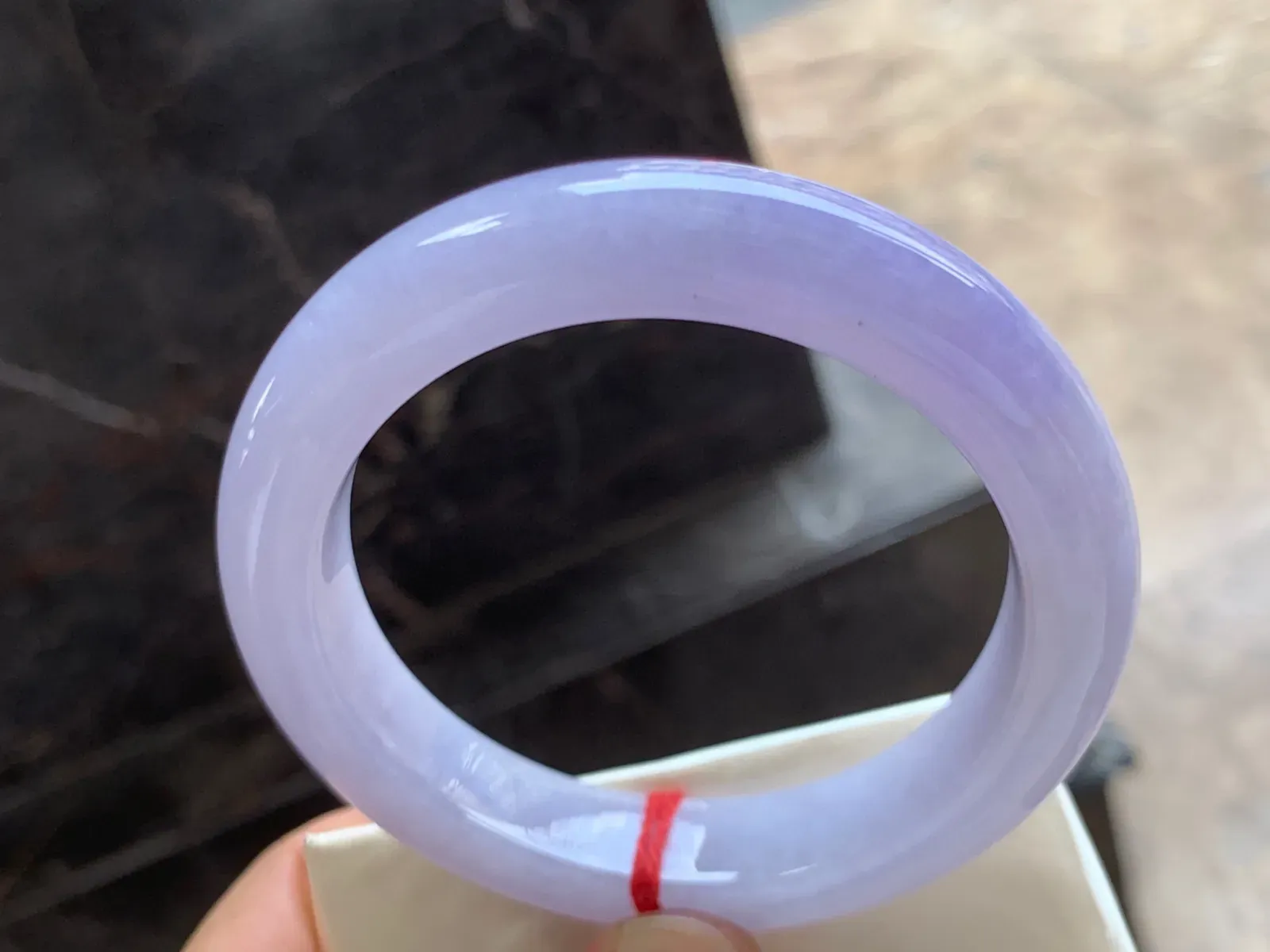 59-12-10mm
紫罗兰手镯 颜色艳丽 上手漂亮 大圈口