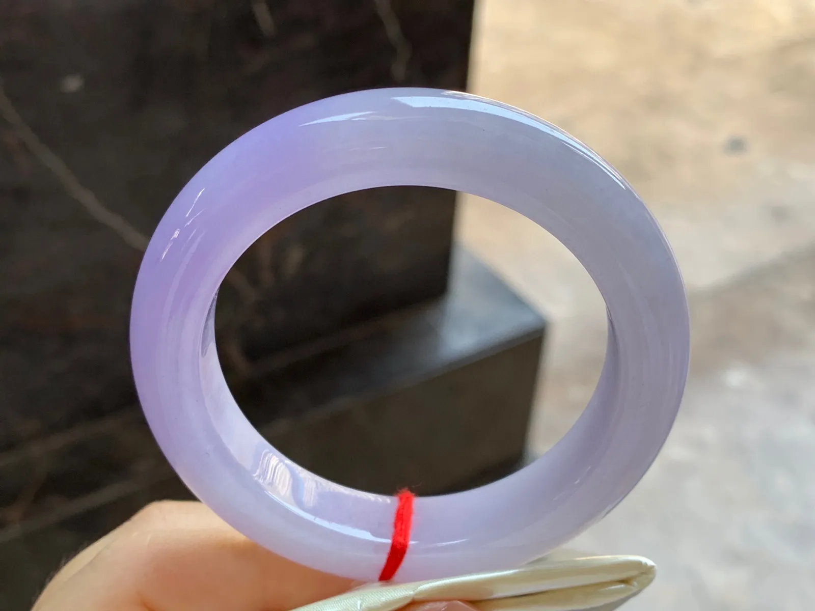 紫罗兰手镯
尺寸：54-12.3-10mm
底子细腻干净～颜色浓郁 上手好看