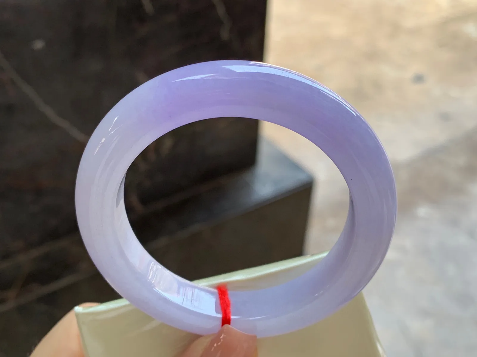 紫罗兰手镯
尺寸：54-12.3-10mm
底子细腻干净～颜色浓郁 上手好看