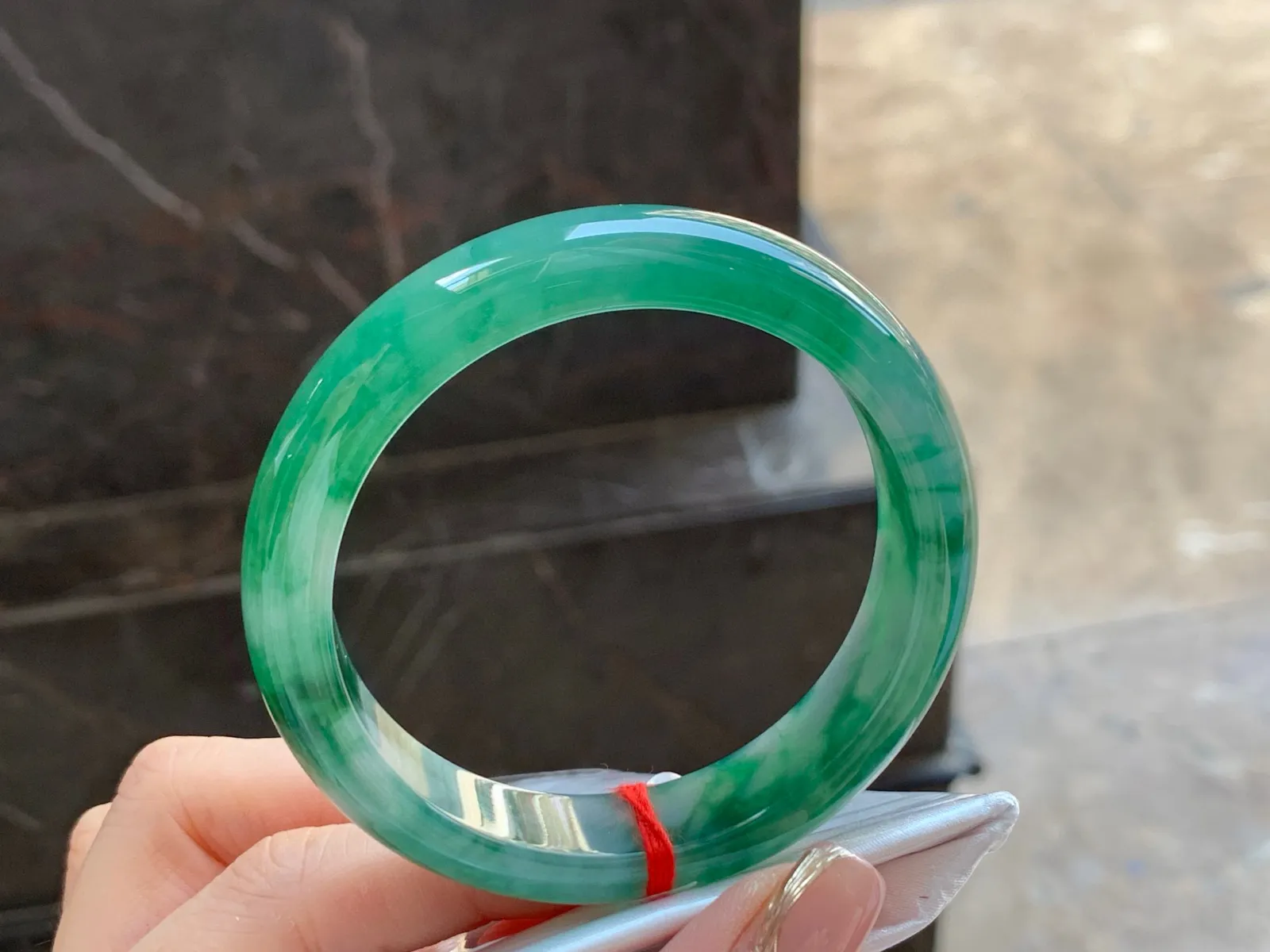 冰色花手镯
水润独特 55/13/7.7mm