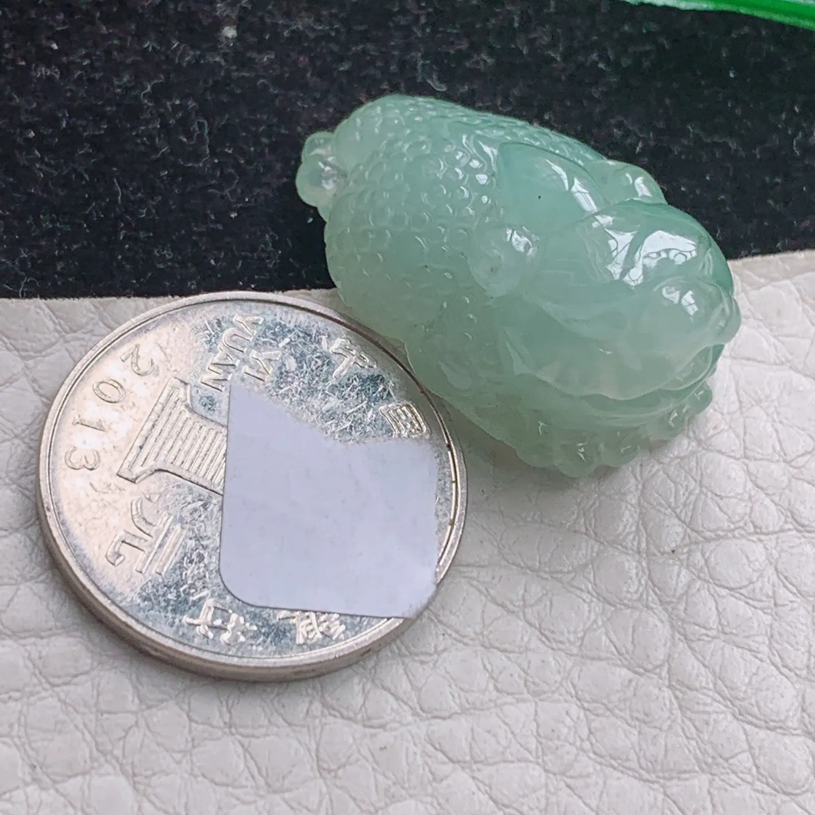 mf实拍31*20*15.5缅甸翡翠A货冰胶晴美三脚蟾玉吊坠 玉挂件