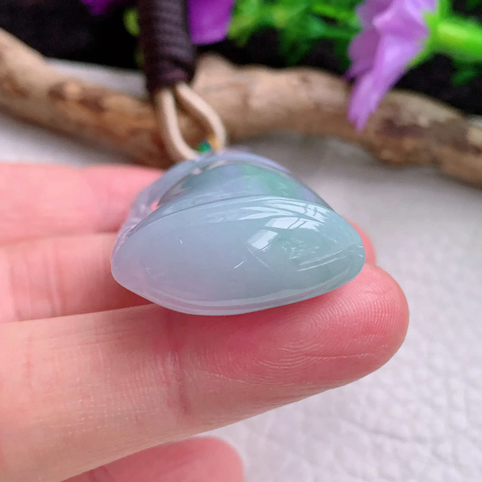 zen实拍62*25*12缅甸翡翠A货胶感淡春带彩竹节 胸有成竹玉吊坠 玉挂件