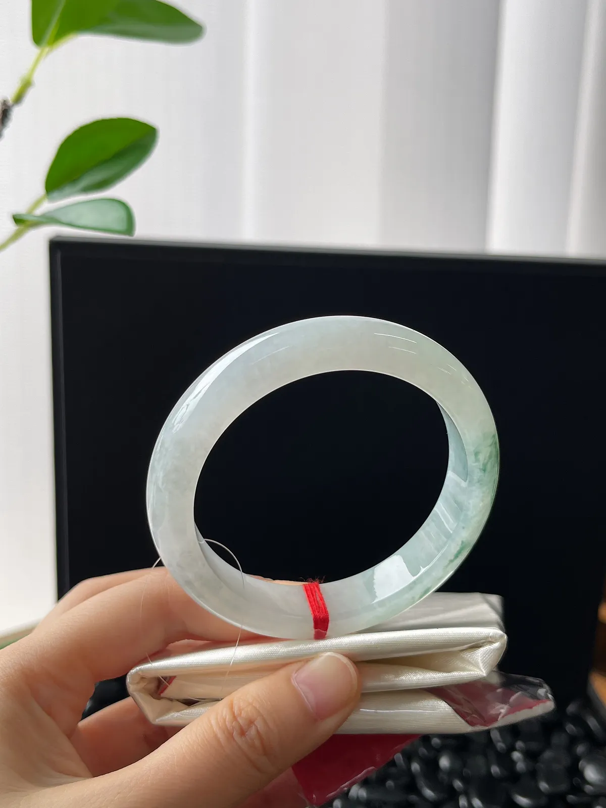 正圈54.2圈口，翡翠冰糯种飘花手镯