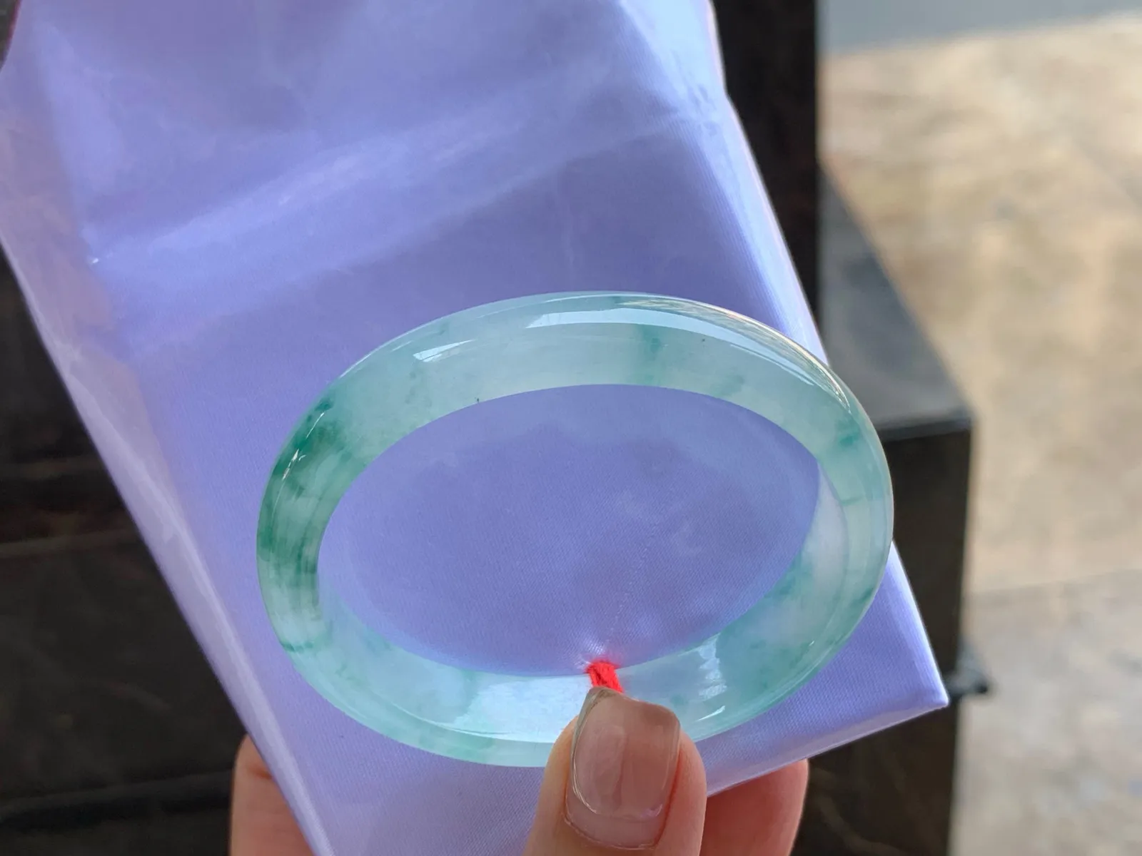飘花贵妃镯
清爽55.4/12.6/6.8mm