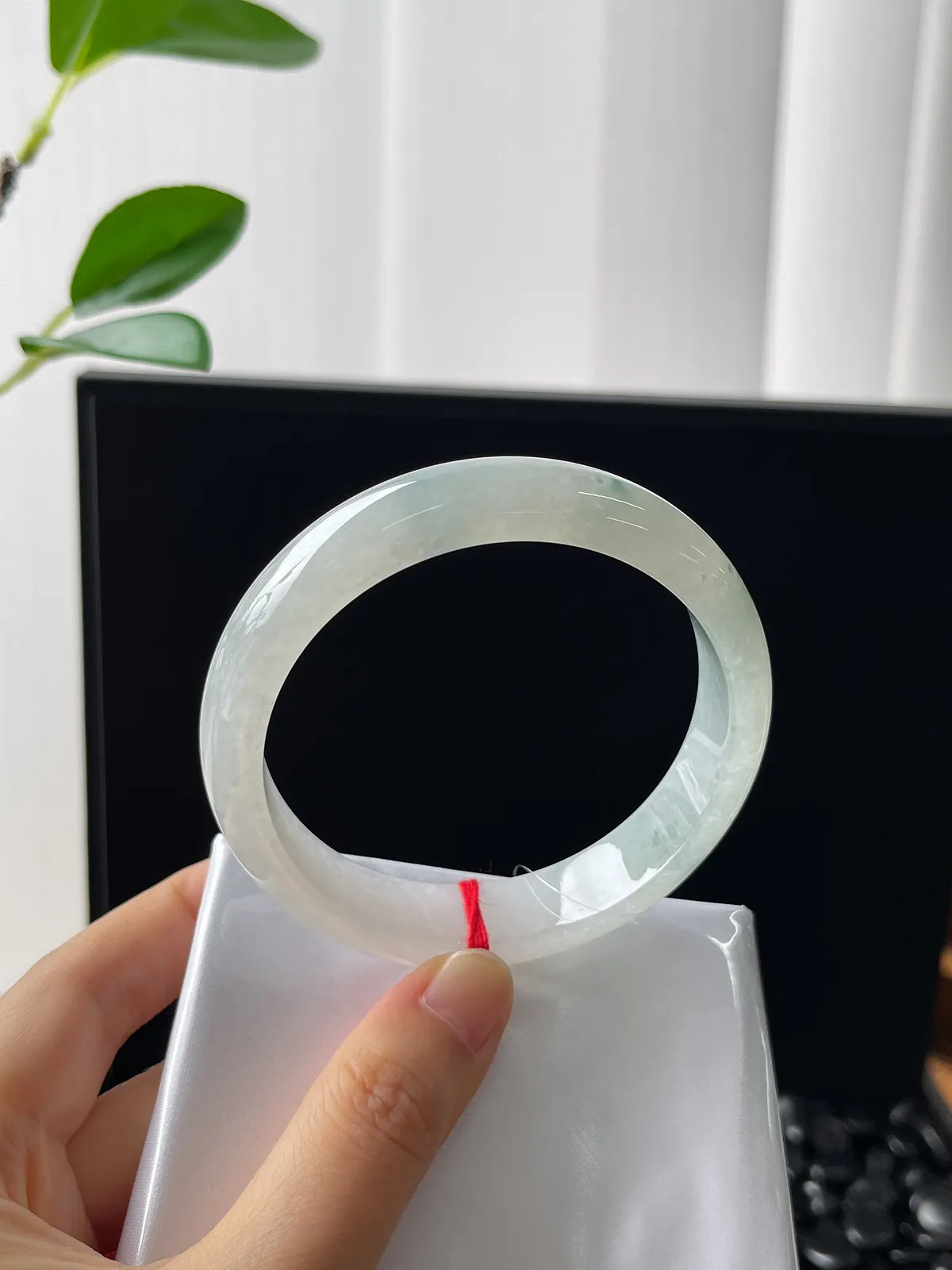正圈58圈口，翡翠冰糯种飘花手镯