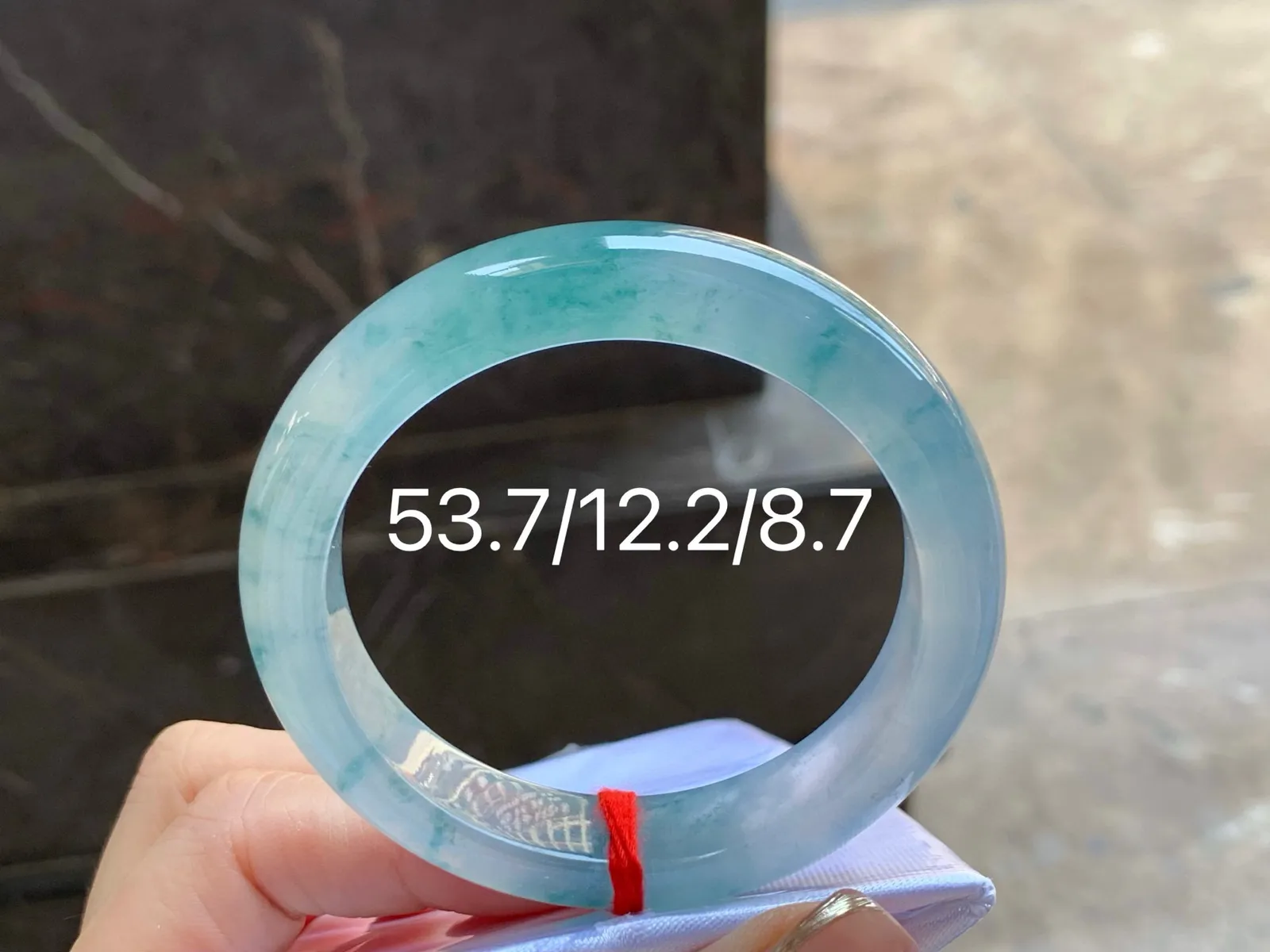 飘花手镯
清爽灵动 53.7/12.2/8.7mm